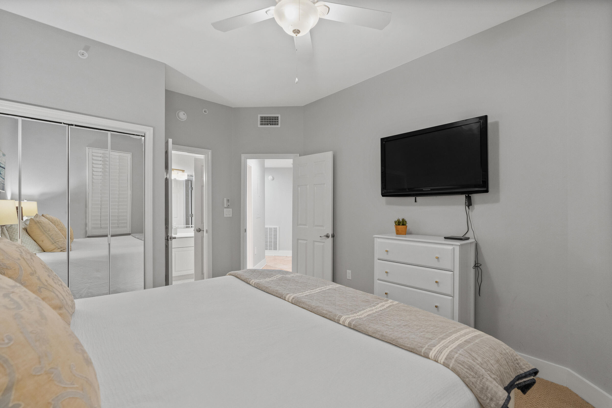 INN AT BLUE MOUNTAIN BEACH - Residential