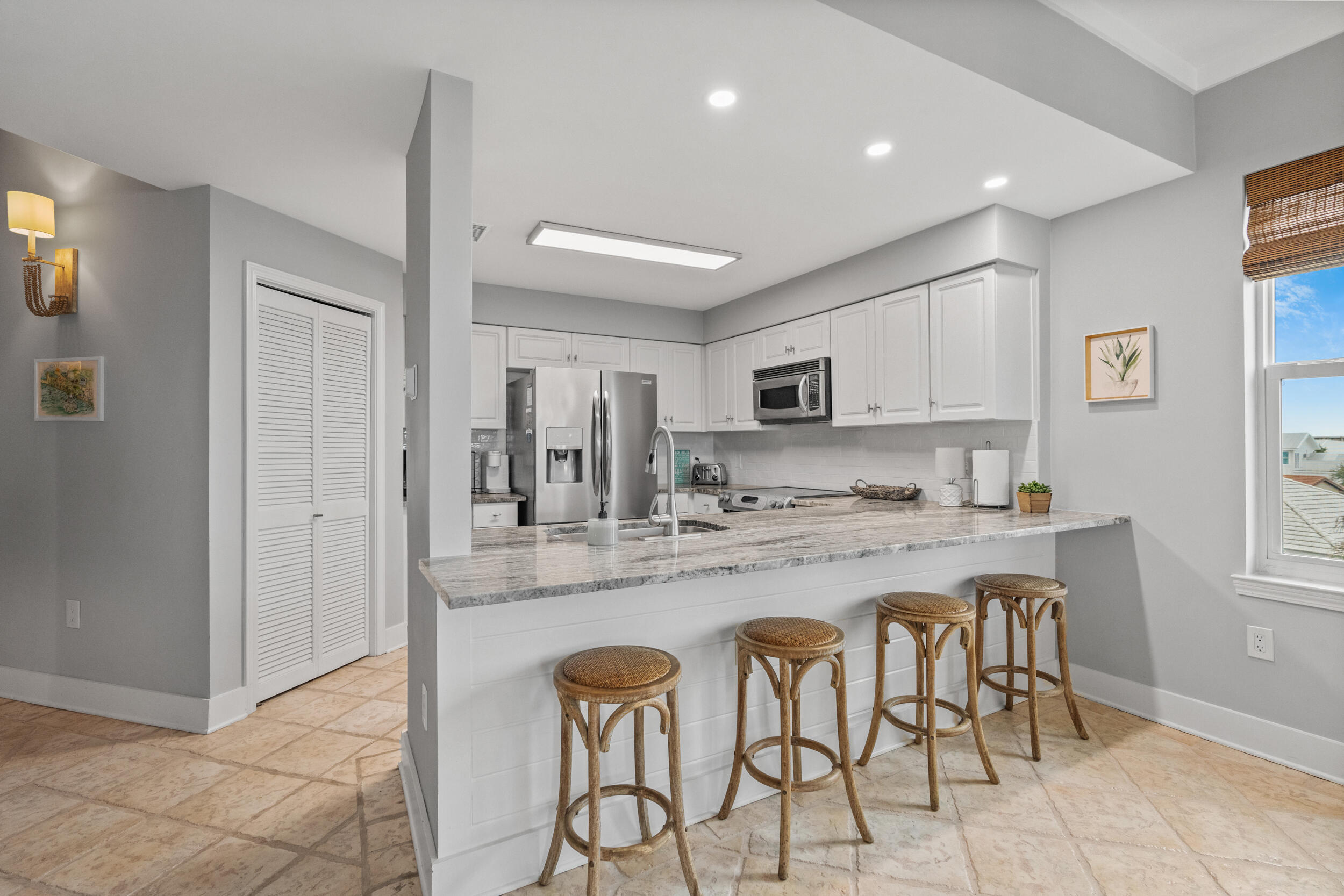 INN AT BLUE MOUNTAIN BEACH - Residential