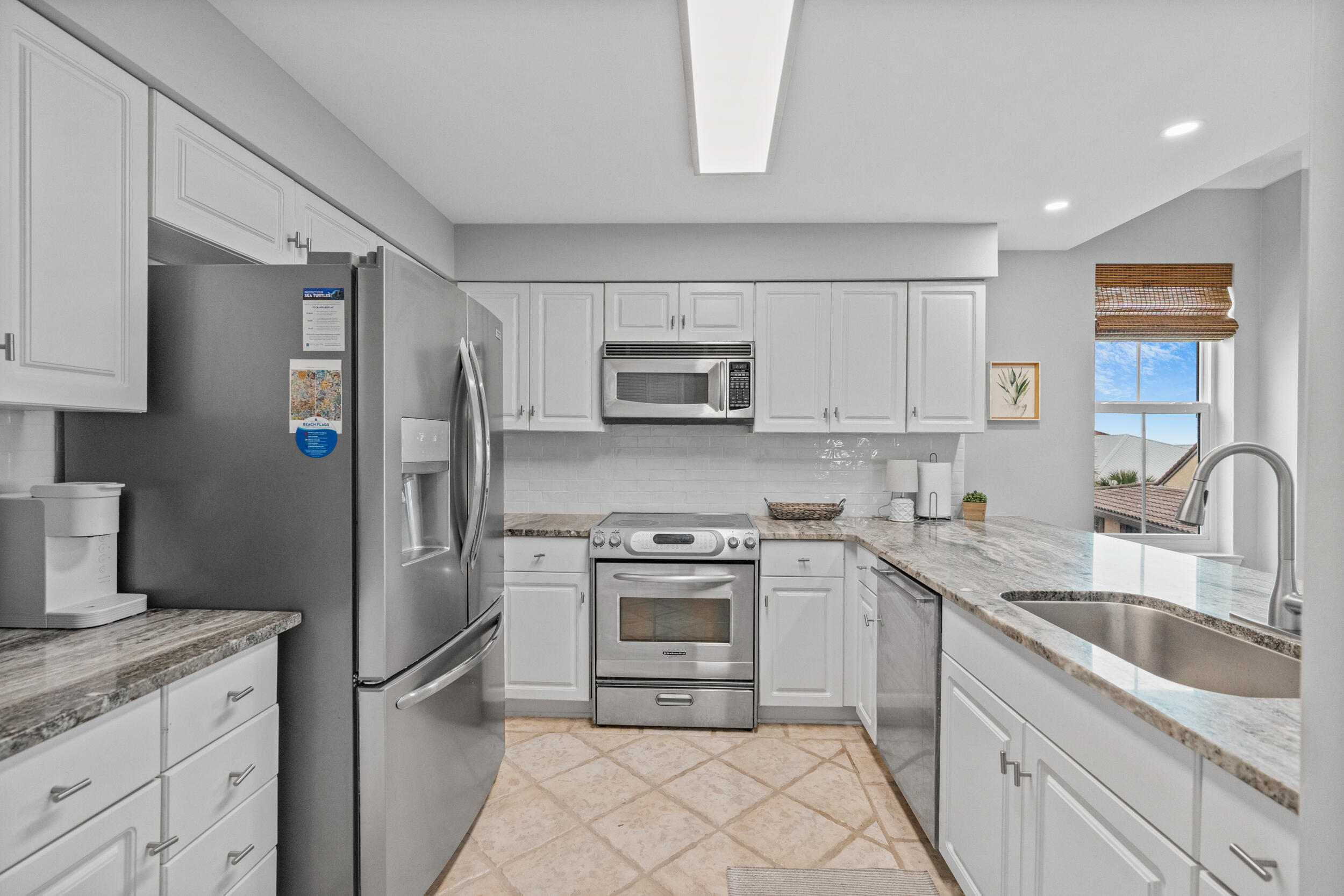 INN AT BLUE MOUNTAIN BEACH - Residential