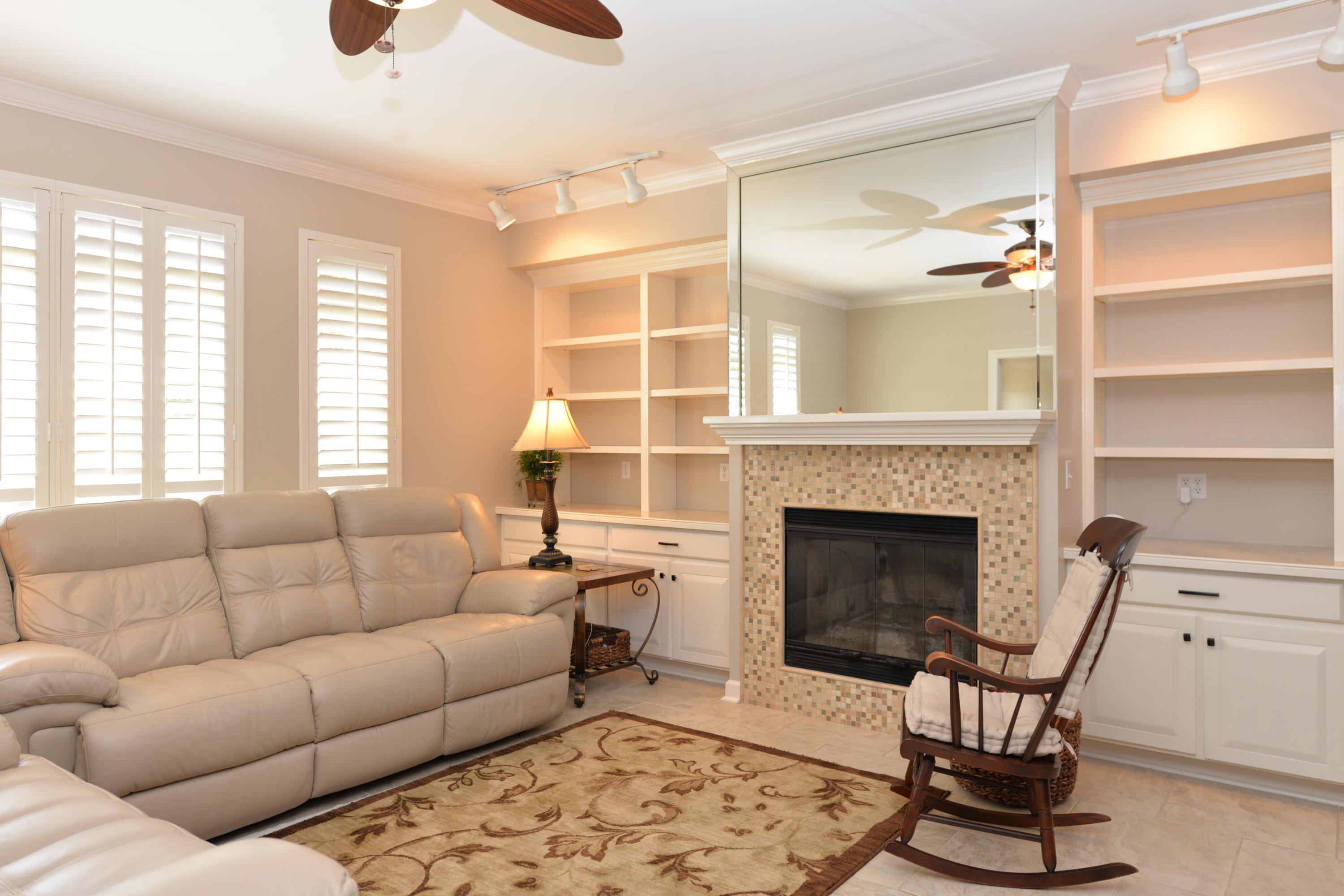 RIDGE WOOD MANOR - Residential