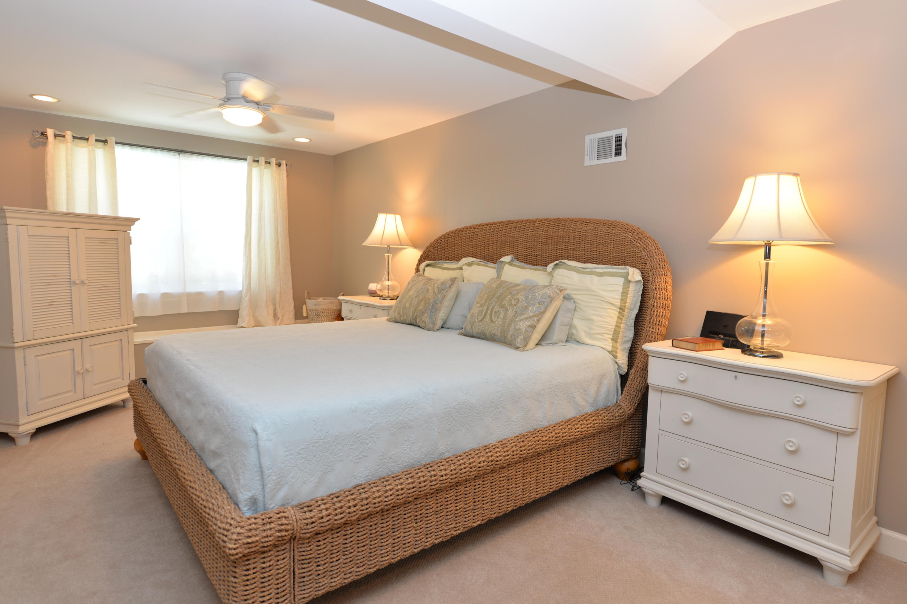 RIDGE WOOD MANOR - Residential