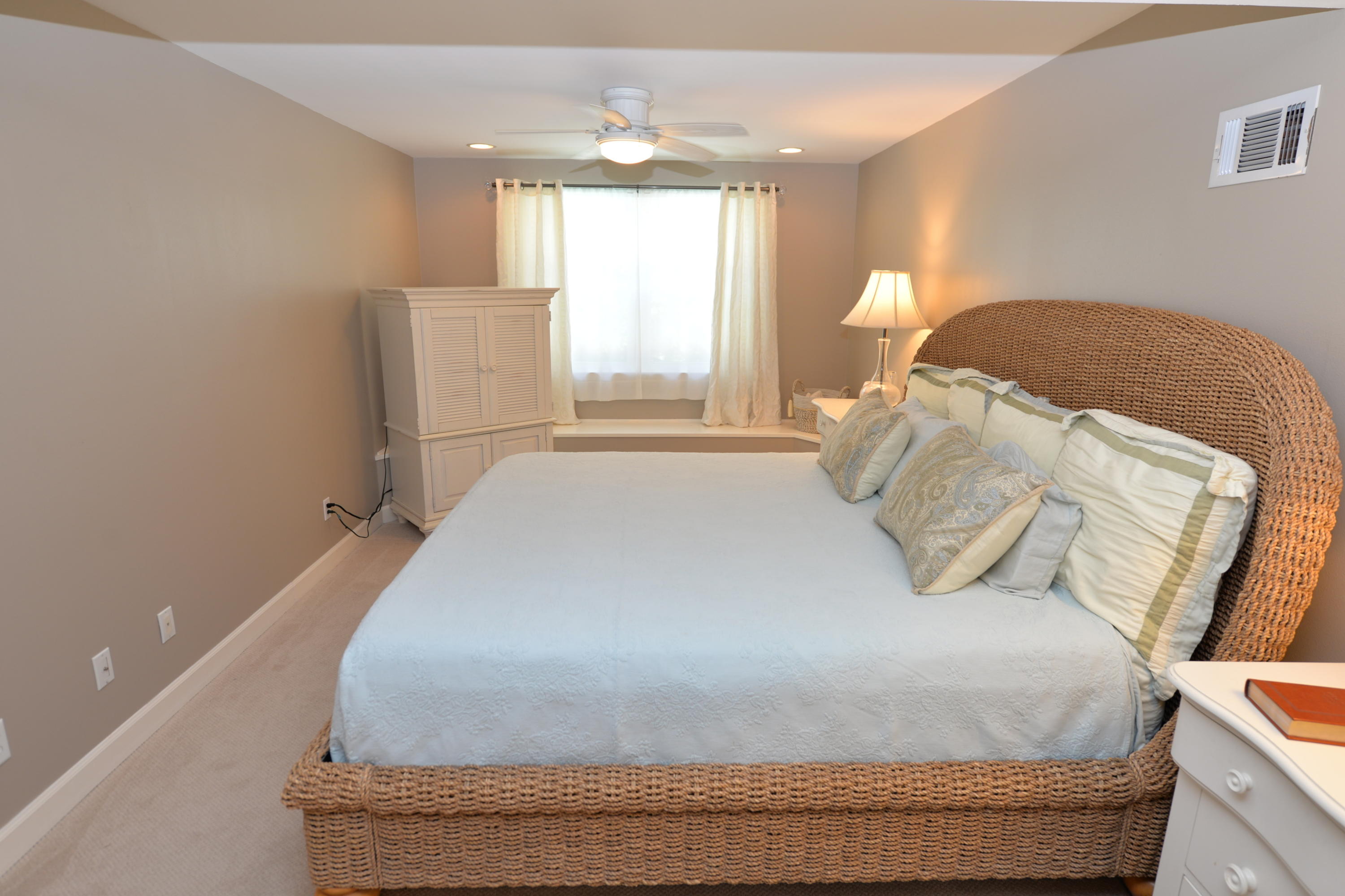 RIDGE WOOD MANOR - Residential