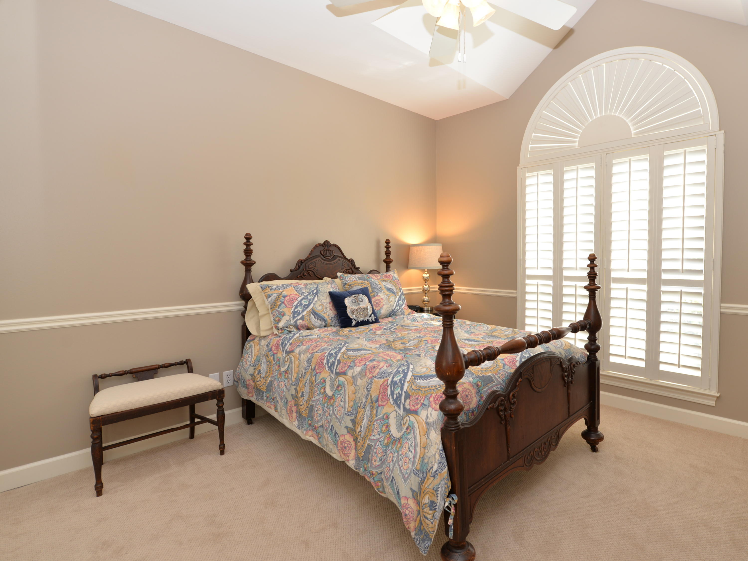 RIDGE WOOD MANOR - Residential