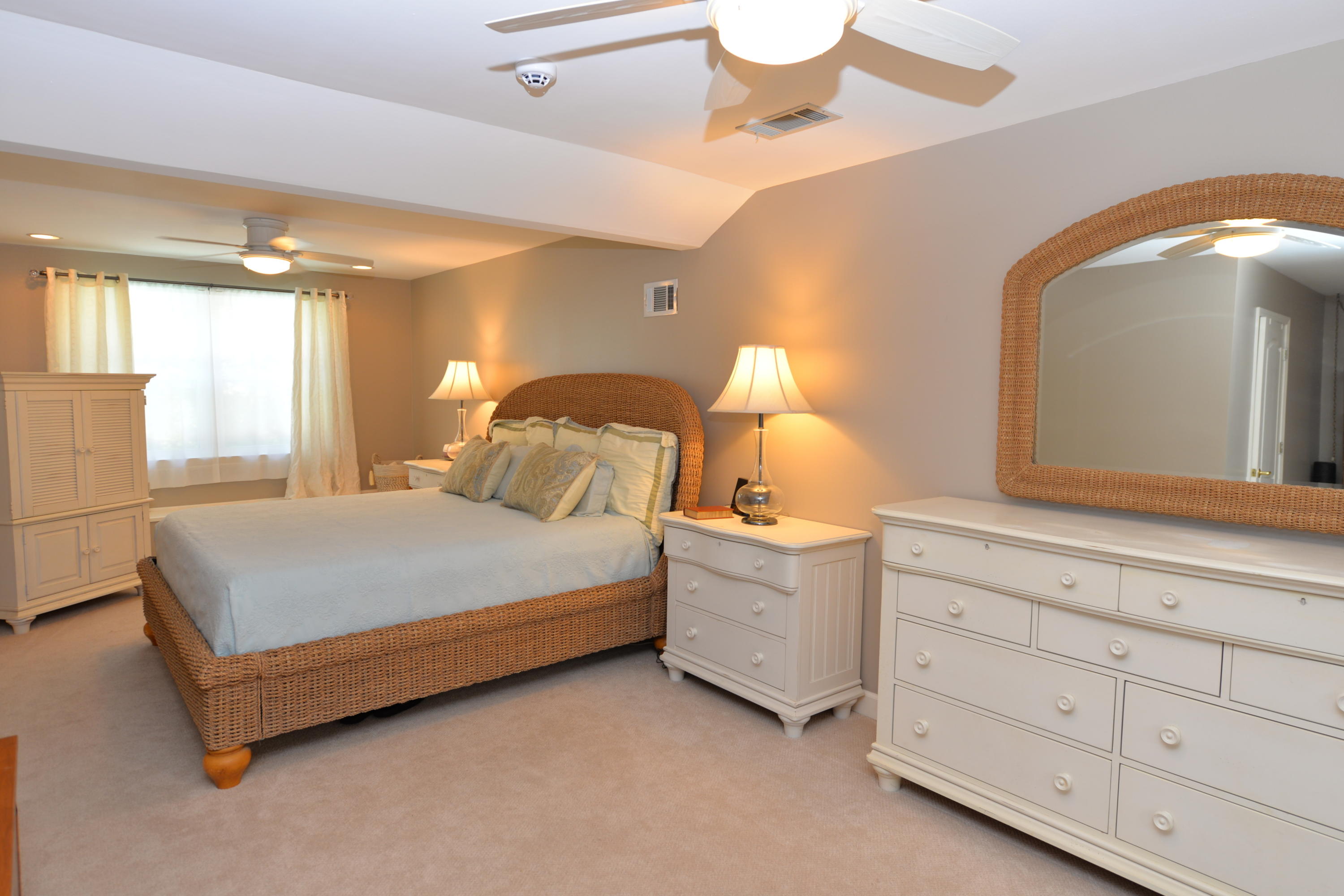 RIDGE WOOD MANOR - Residential