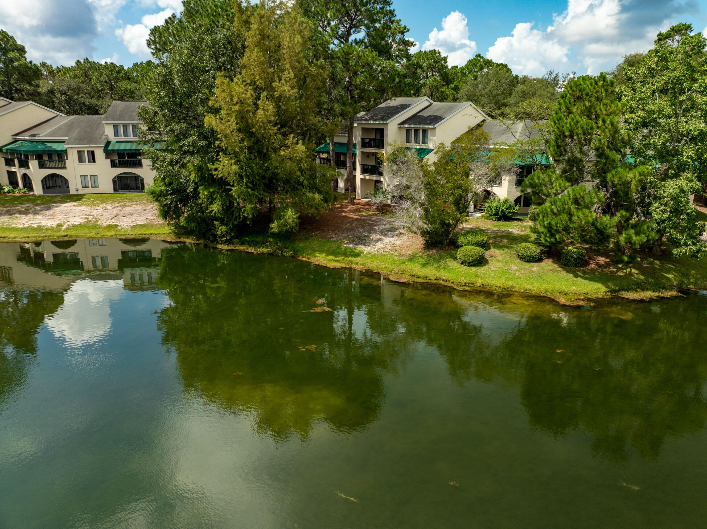 LAKESIDE CONDO AT BLUEWATER BAY - Residential