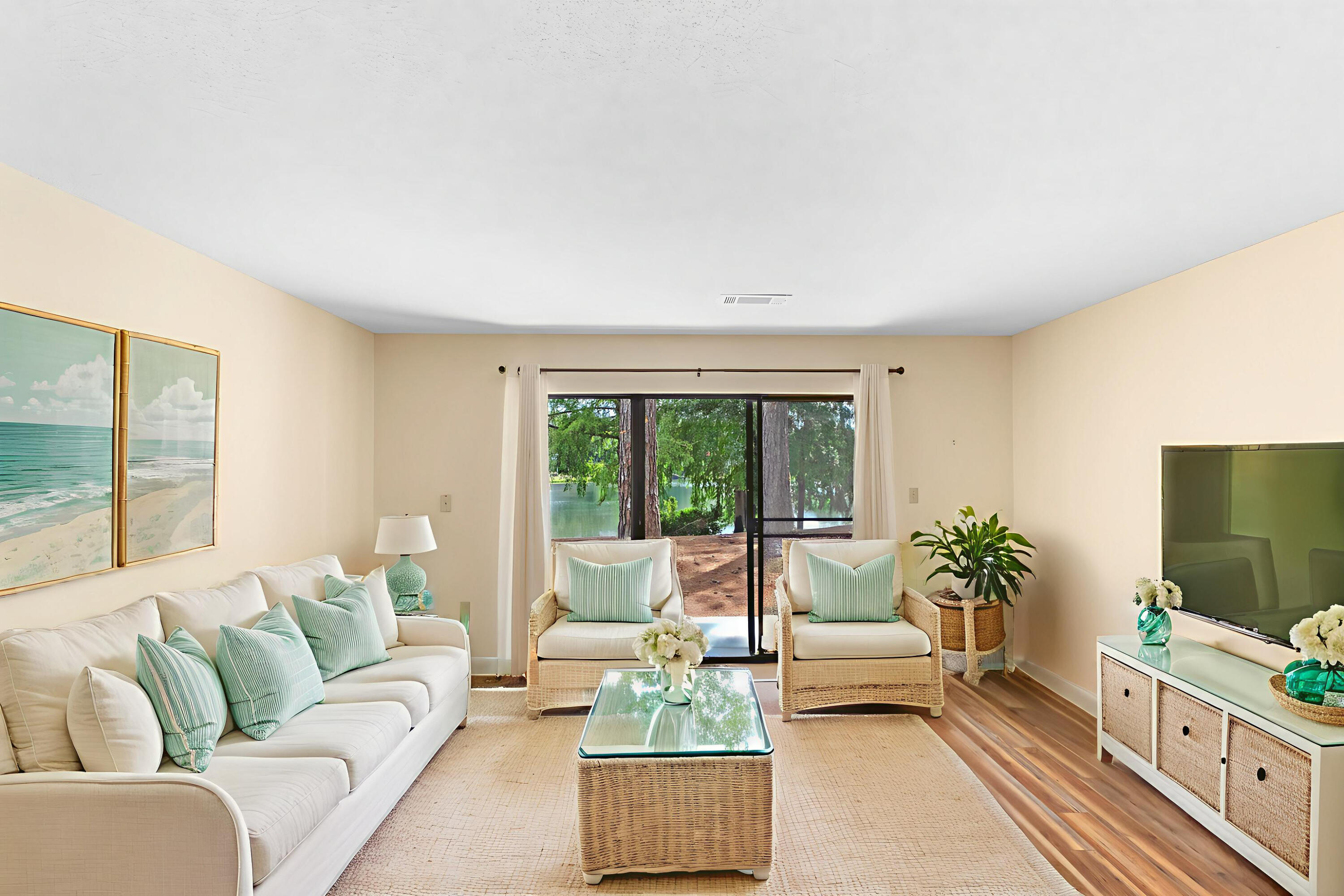 LAKESIDE CONDO AT BLUEWATER BAY - Residential