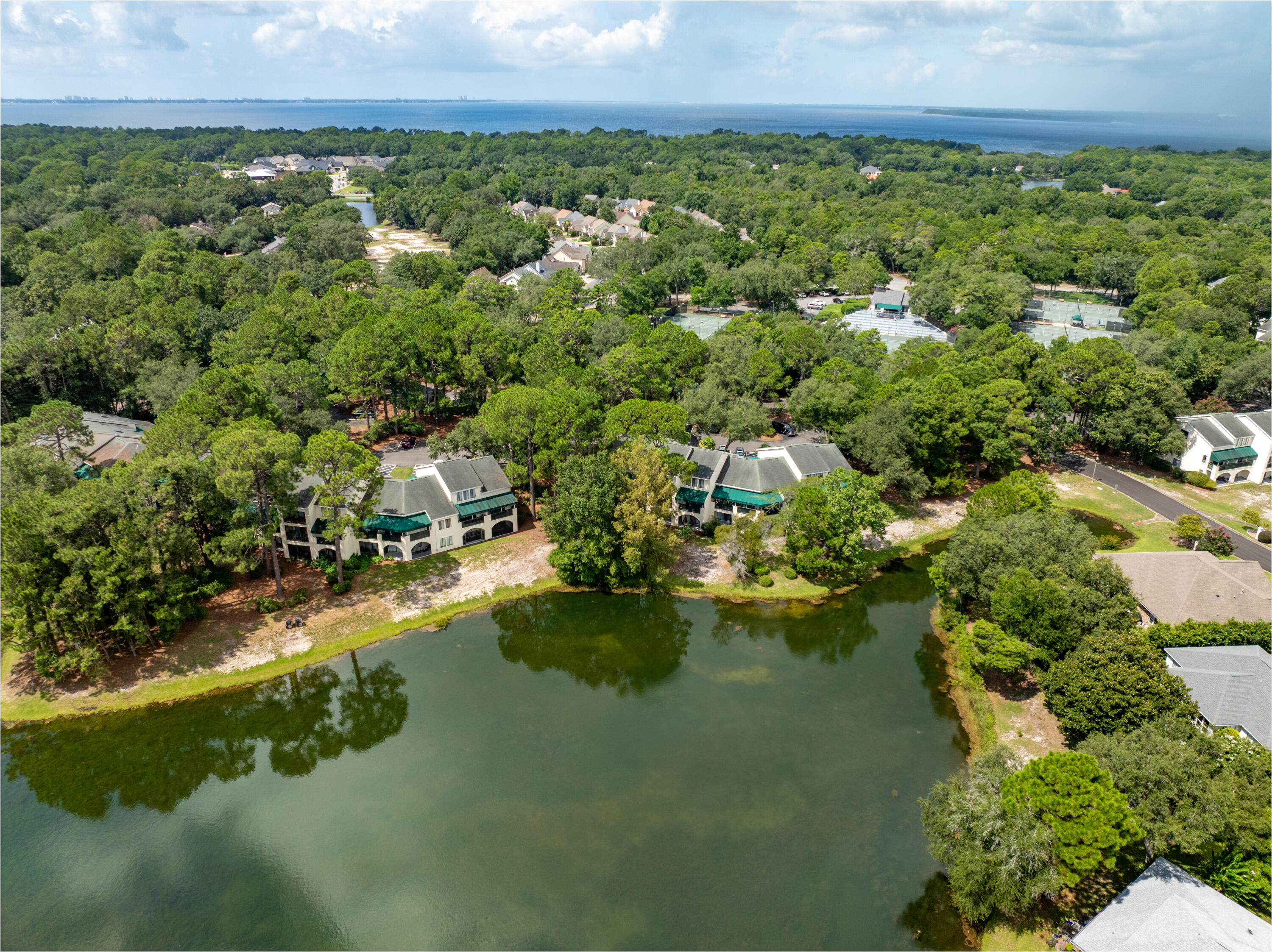LAKESIDE CONDO AT BLUEWATER BAY - Residential