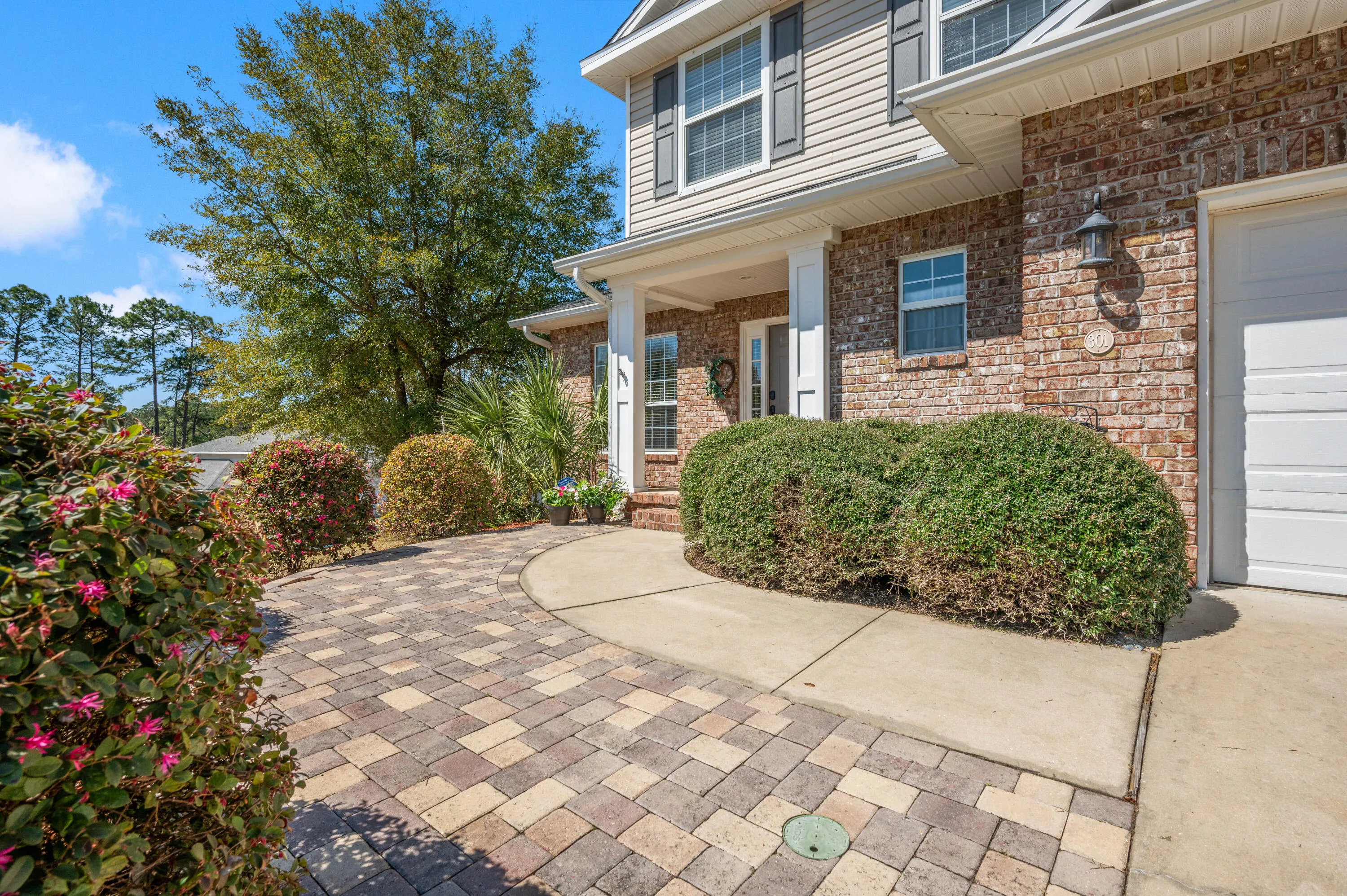 Niceville, Florida 32578, United States, 4 Bedrooms Bedrooms, ,3 BathroomsBathrooms,Residential,Pending,104101