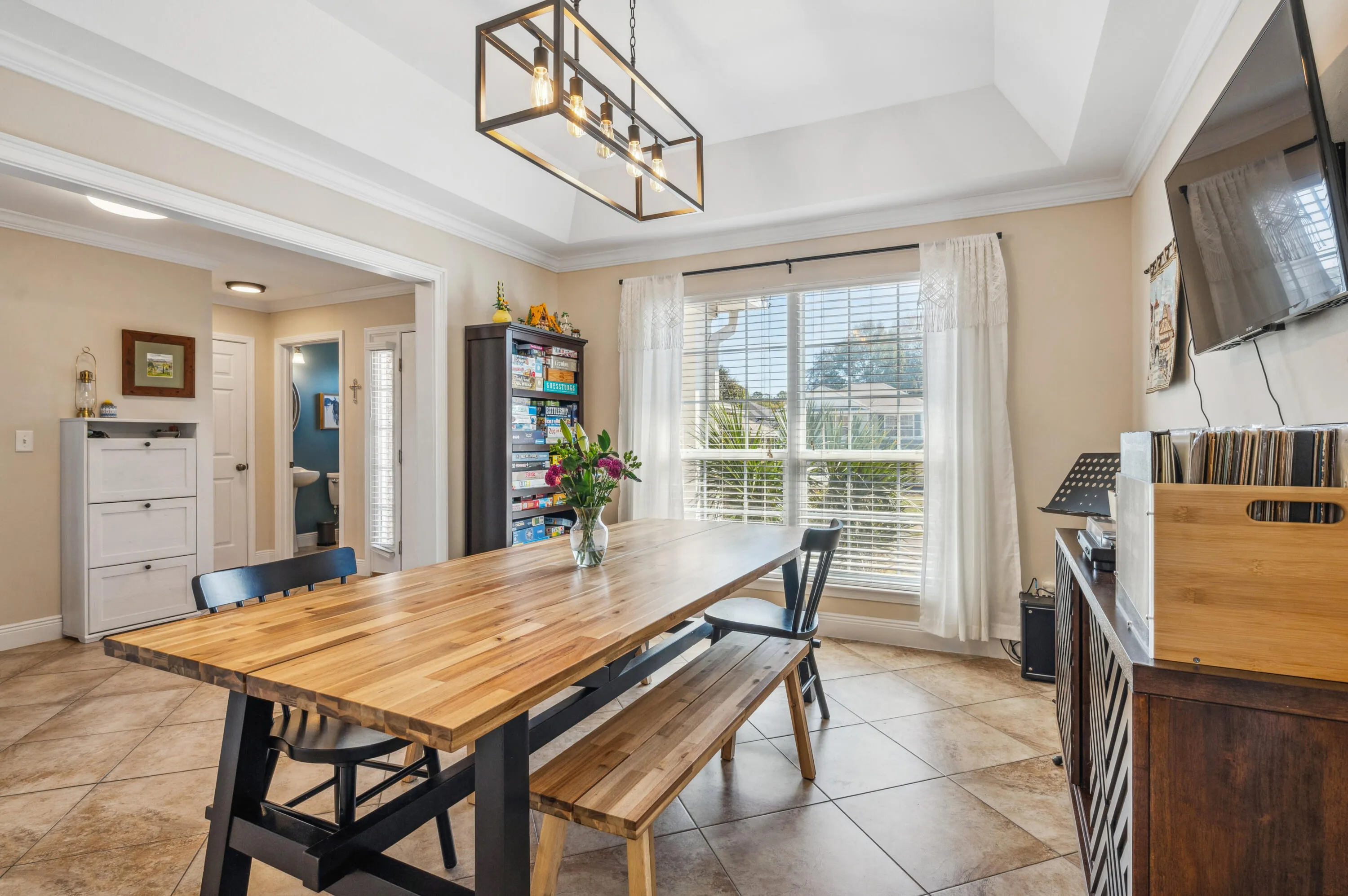 Niceville, Florida 32578, United States, 4 Bedrooms Bedrooms, ,3 BathroomsBathrooms,Residential,Pending,104101