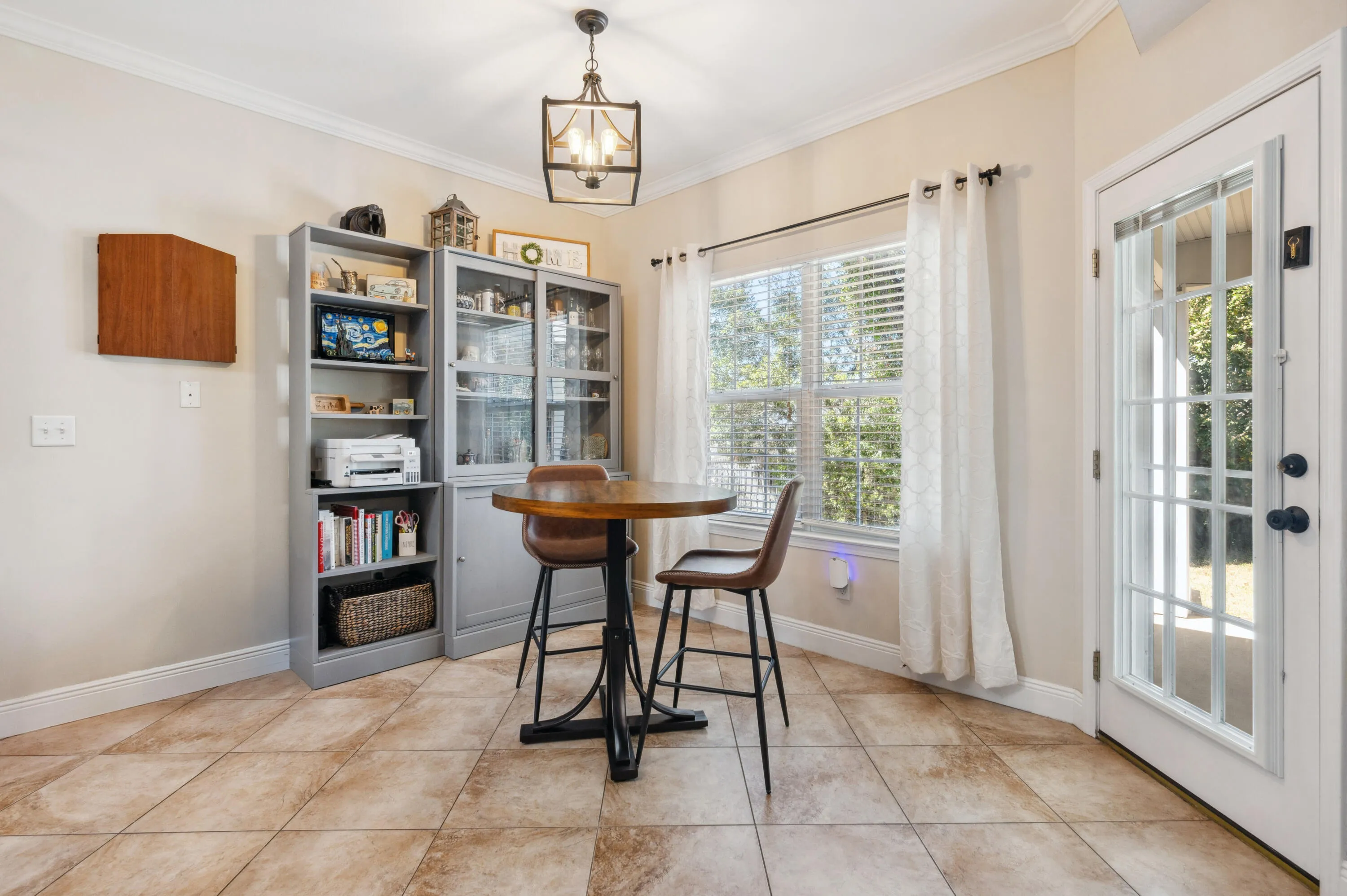 Niceville, Florida 32578, United States, 4 Bedrooms Bedrooms, ,3 BathroomsBathrooms,Residential,Pending,104101