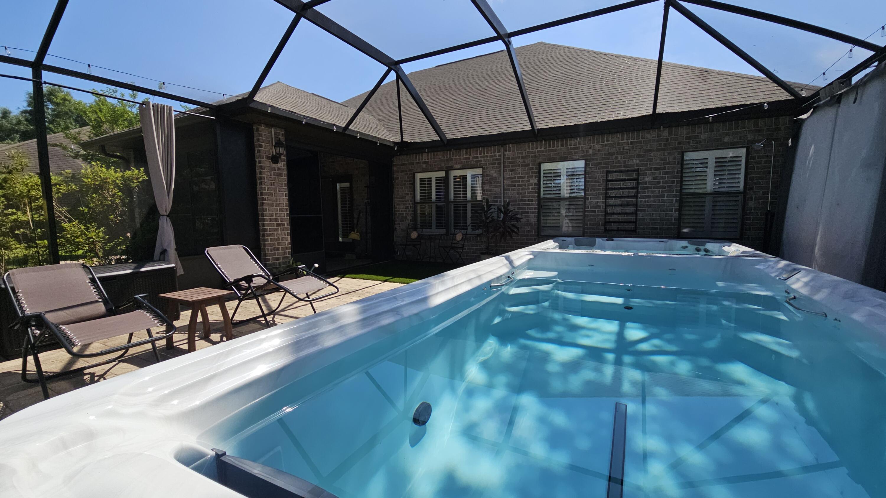 HAMMOCK BAY - Residential Lease