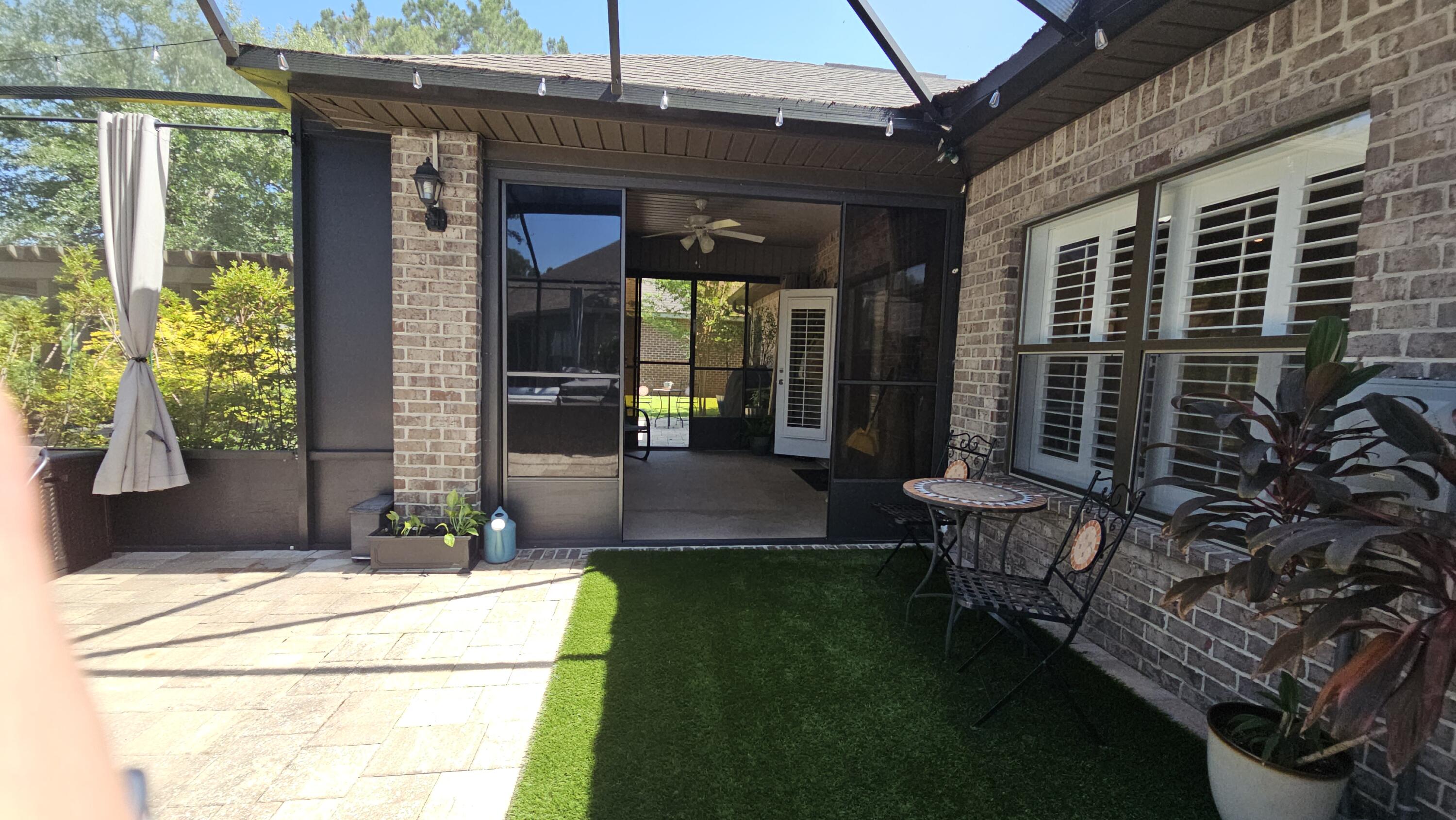 HAMMOCK BAY - Residential Lease