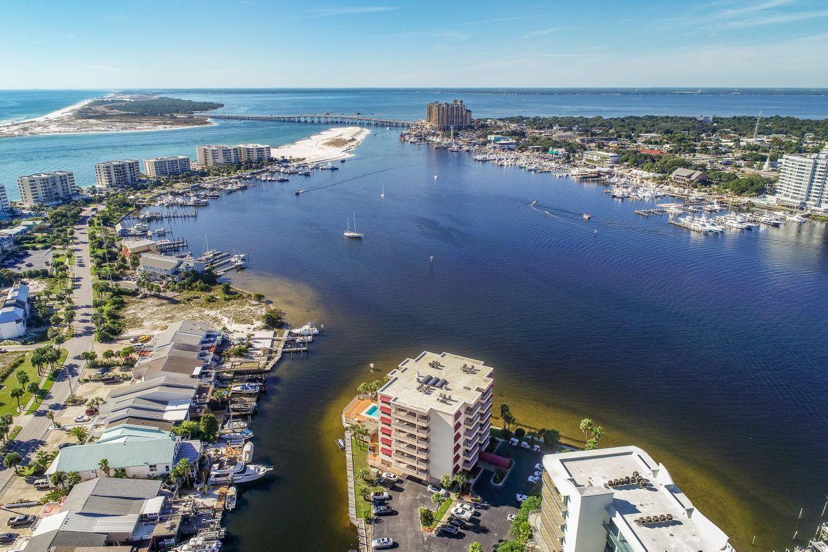 DESTIN HARBOR RESORT WEST - Residential