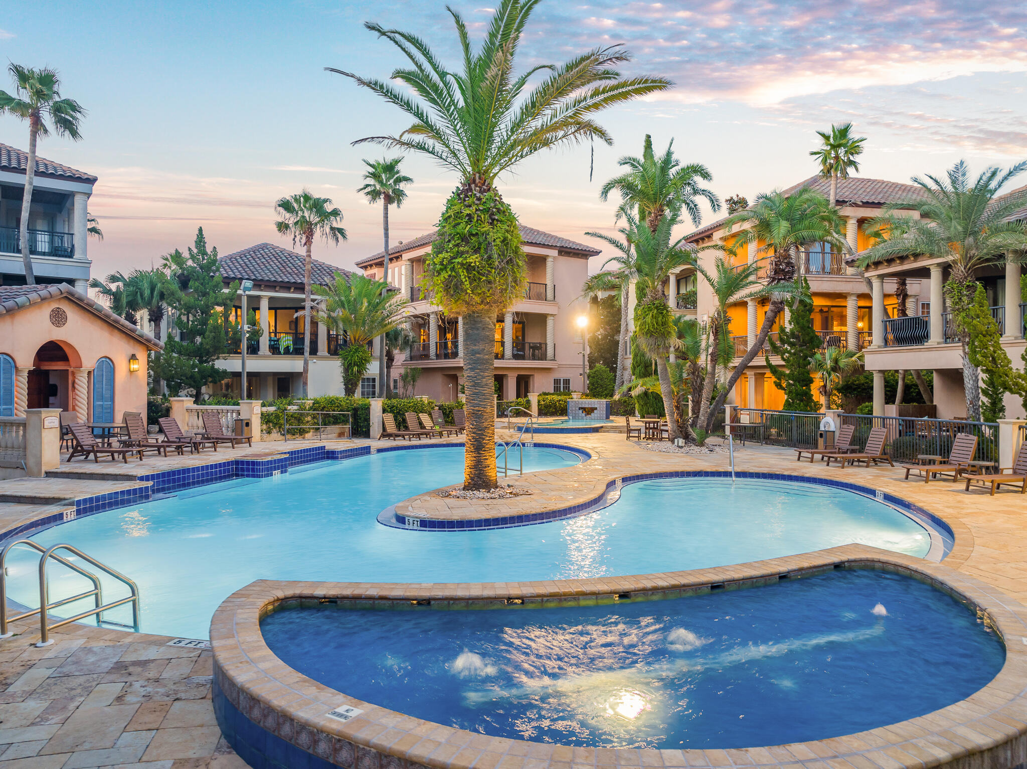 SAINT TROPEZ - Residential