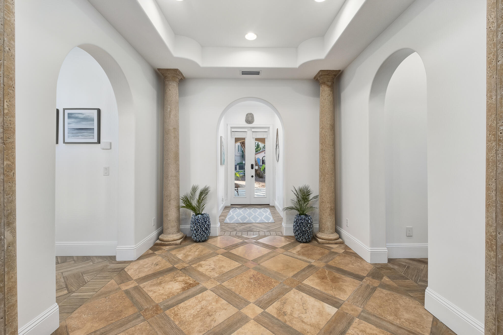 SAINT TROPEZ - Residential