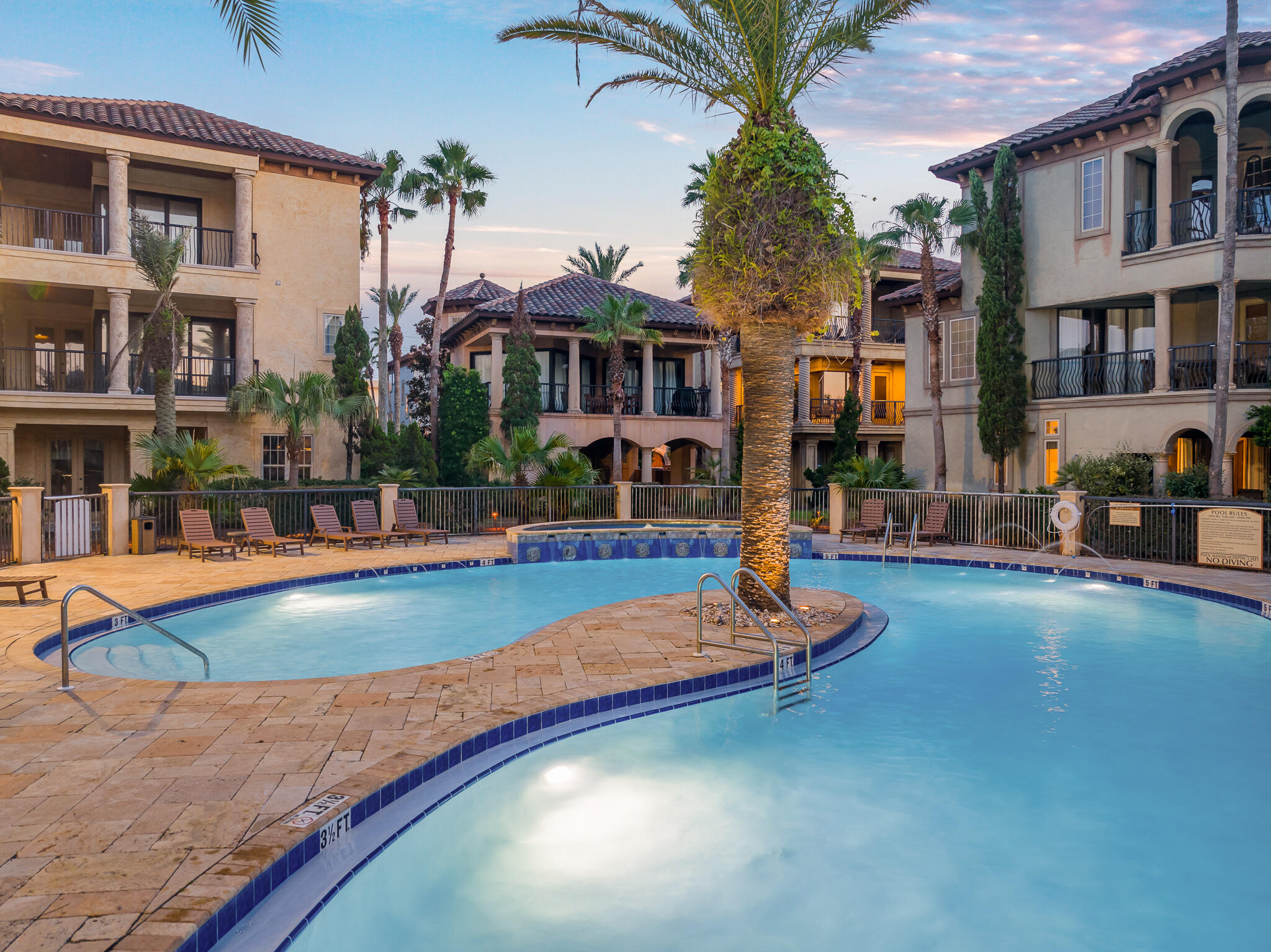 SAINT TROPEZ - Residential