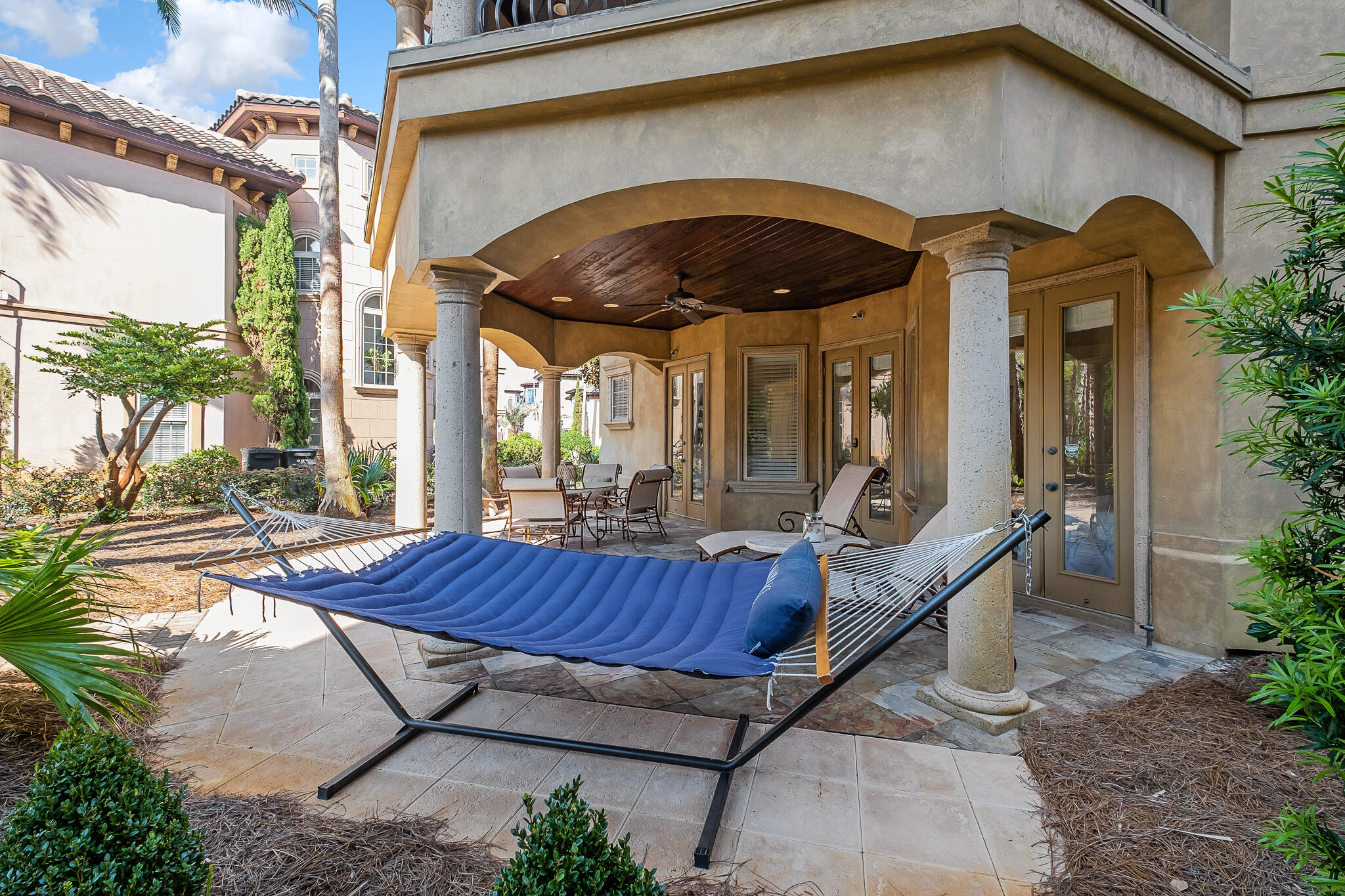 SAINT TROPEZ - Residential