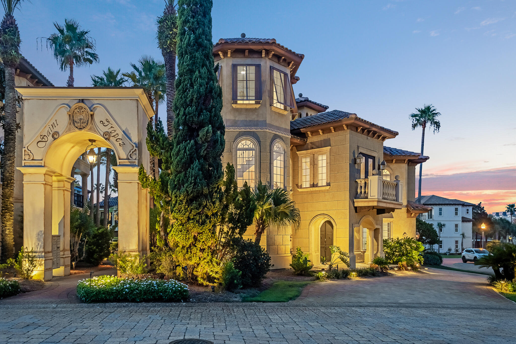 SAINT TROPEZ - Residential