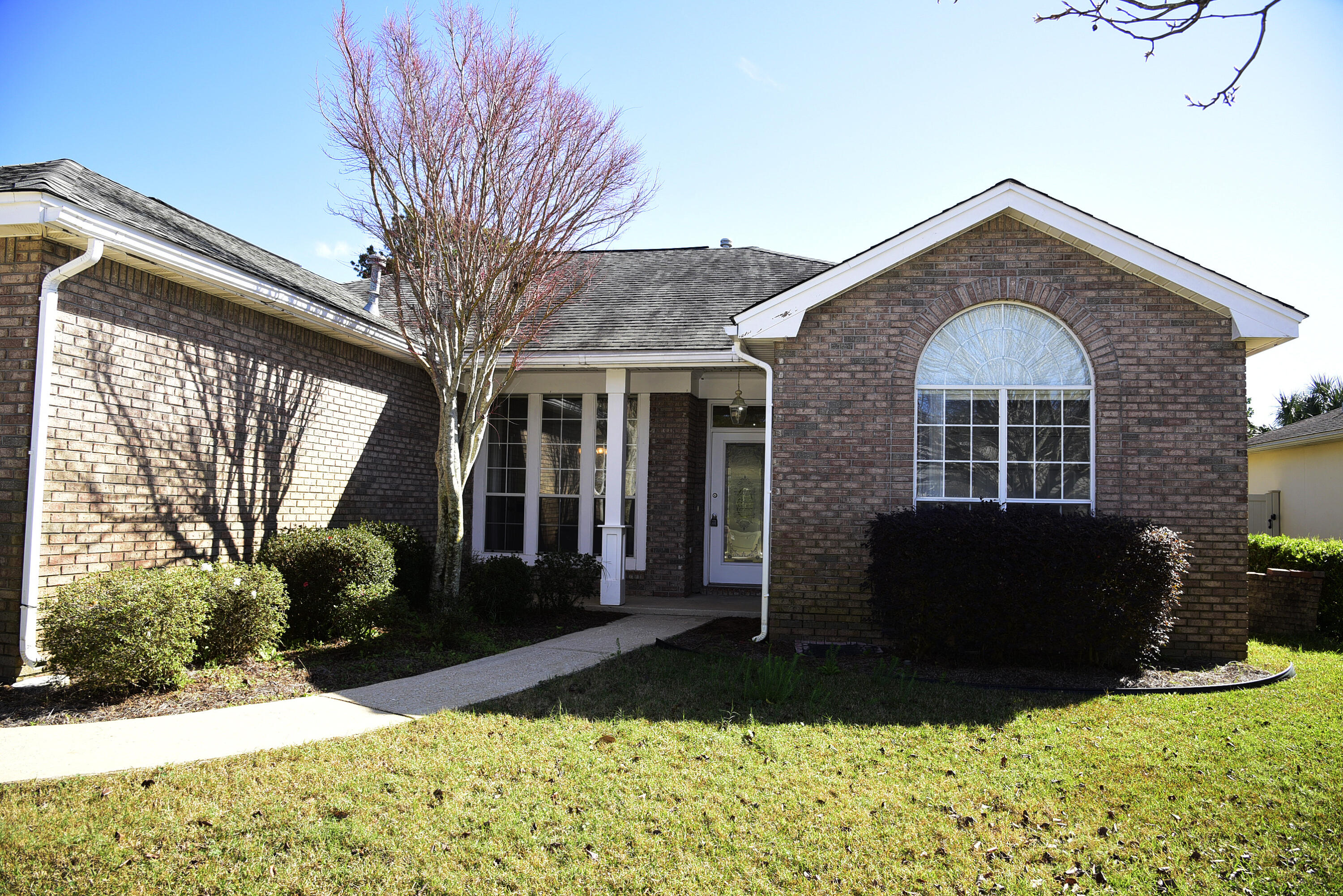 RIDGE WOOD - Residential Lease