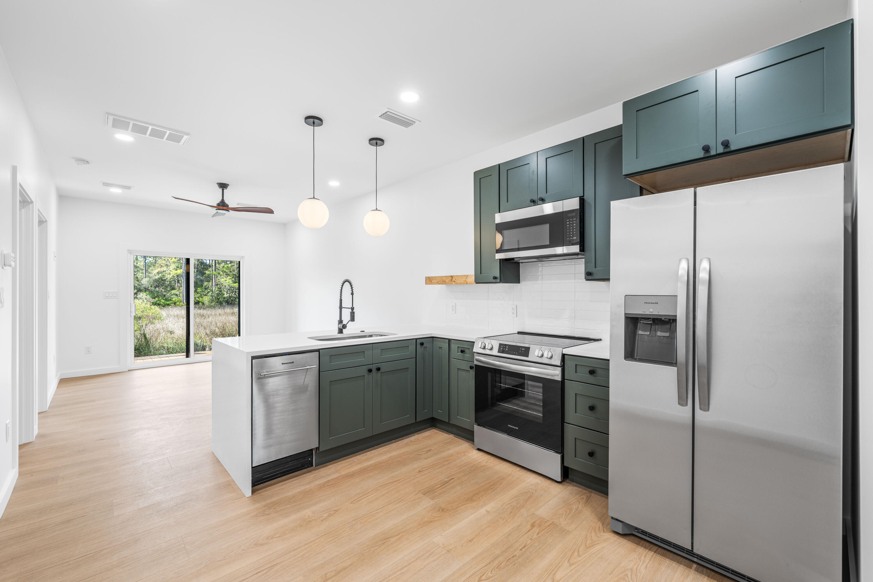 TOWN OF SANTA ROSA - Residential