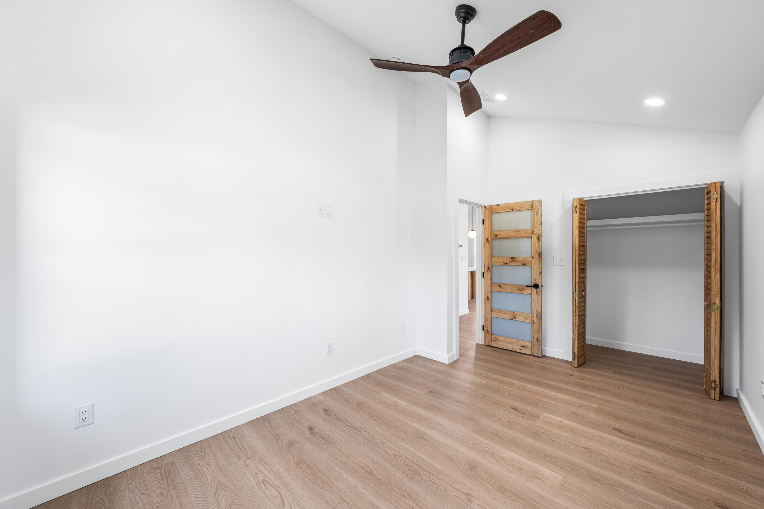 TOWN OF SANTA ROSA - Residential