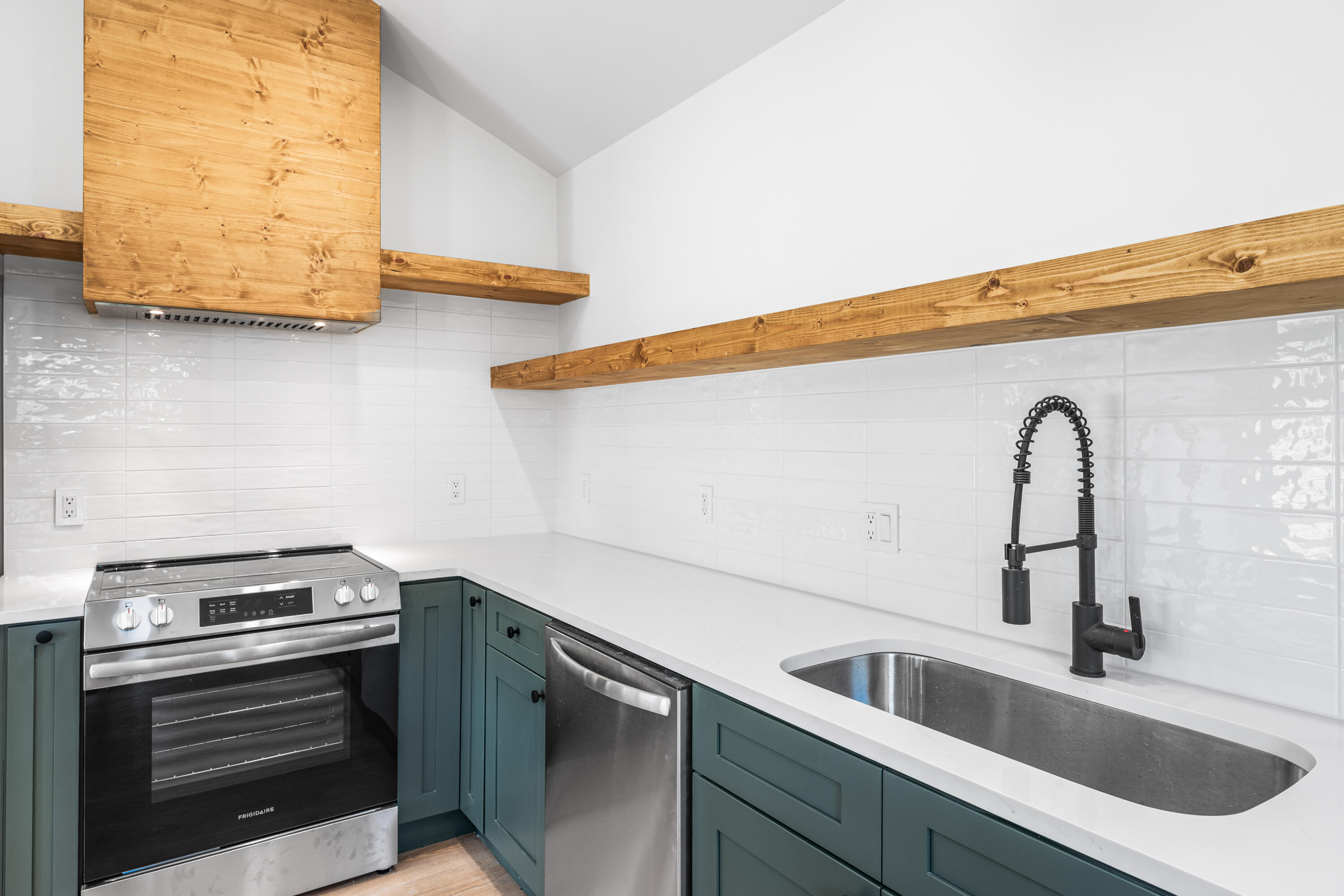 TOWN OF SANTA ROSA - Residential