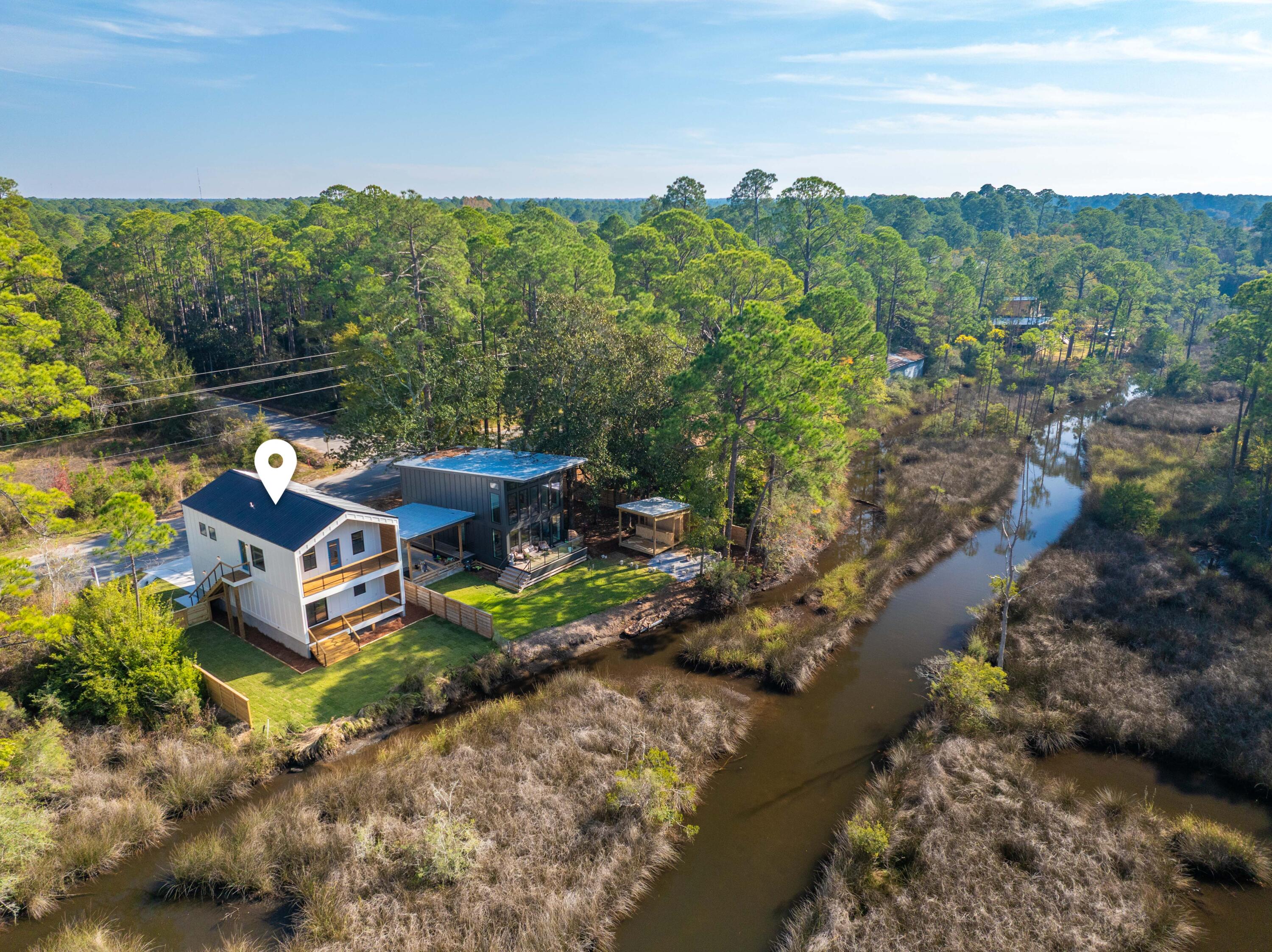 TOWN OF SANTA ROSA - Residential