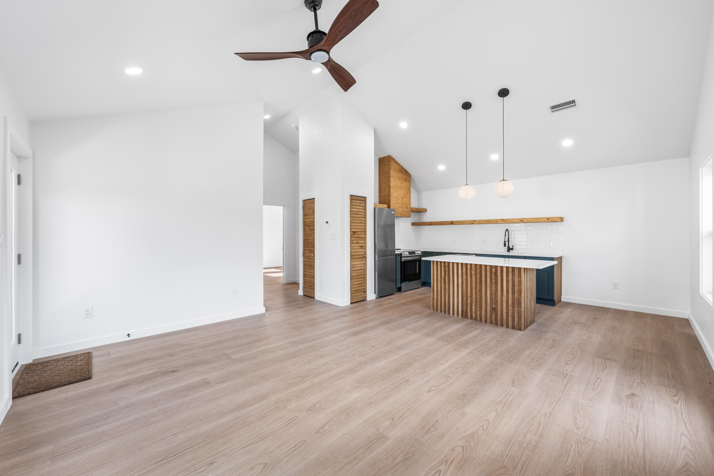 TOWN OF SANTA ROSA - Residential