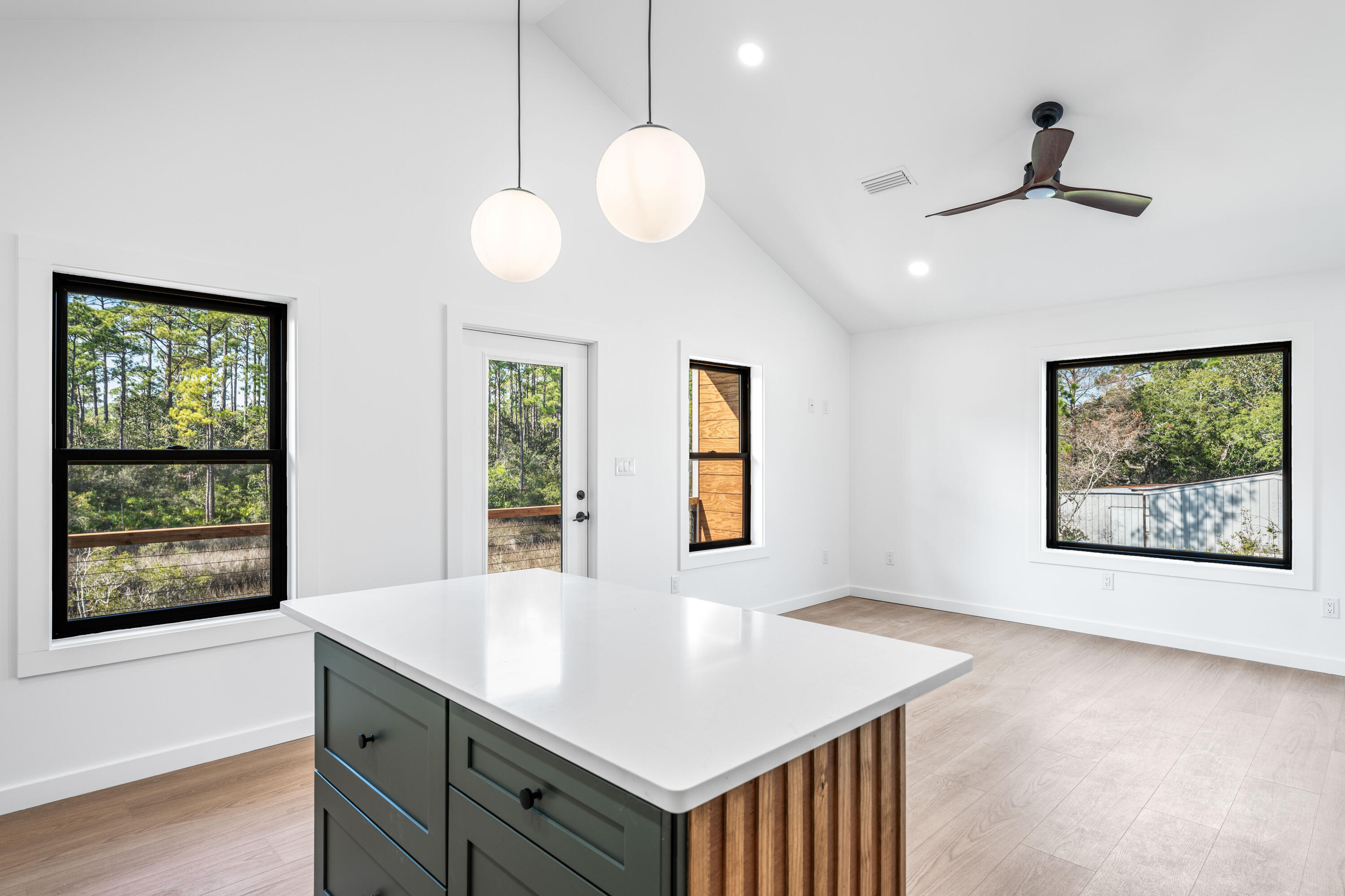 TOWN OF SANTA ROSA - Residential