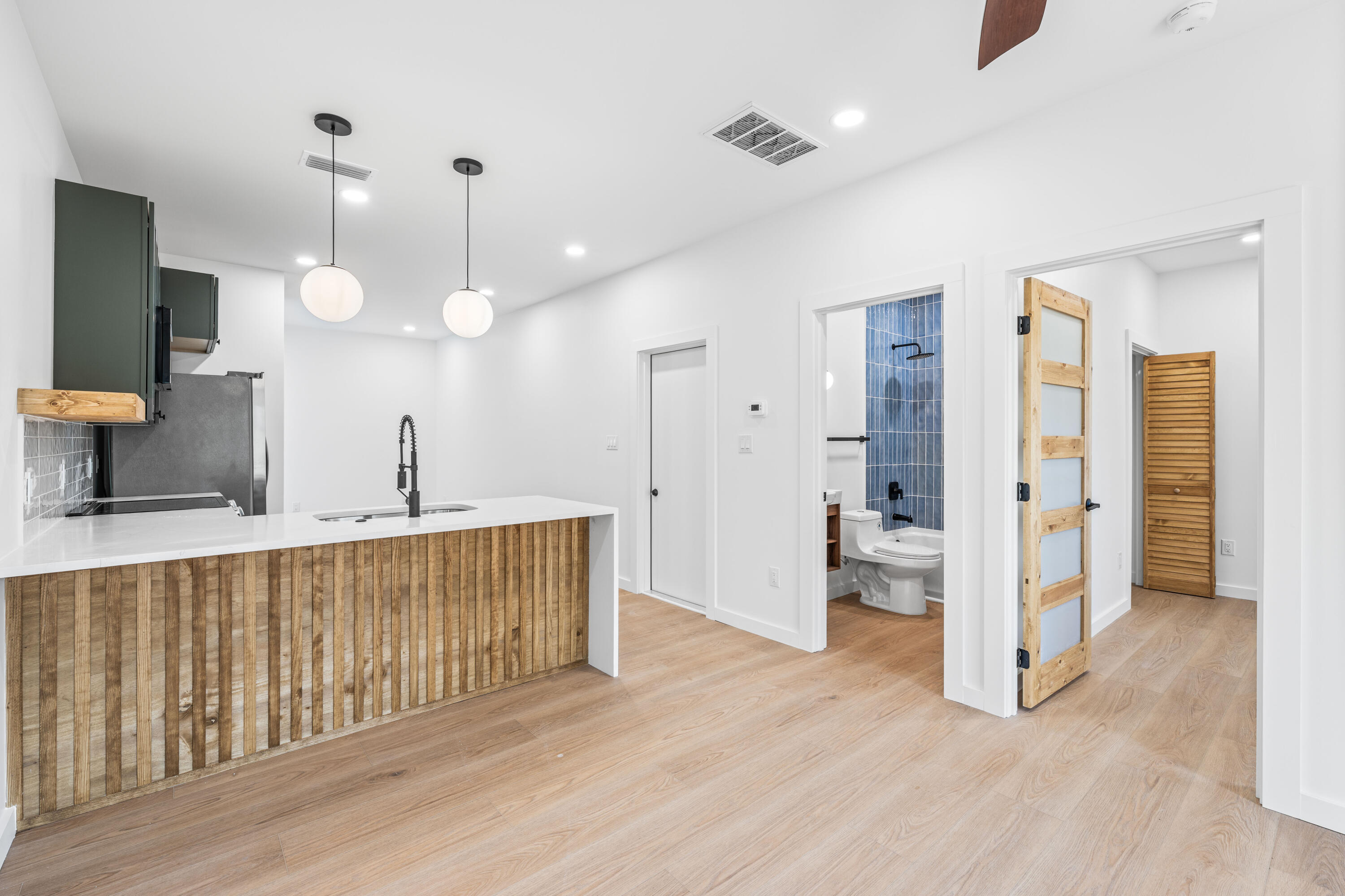 TOWN OF SANTA ROSA - Residential