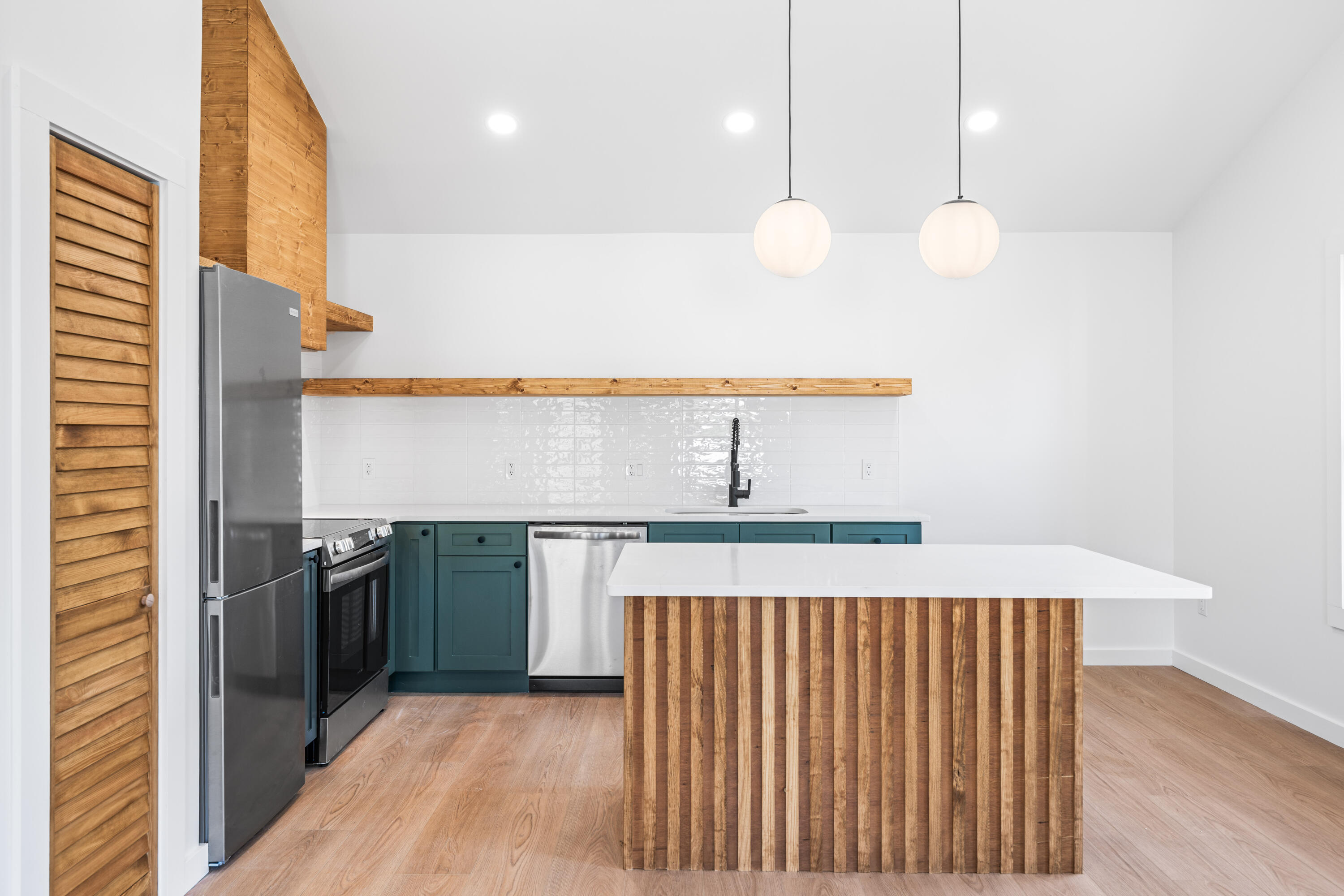 TOWN OF SANTA ROSA - Residential