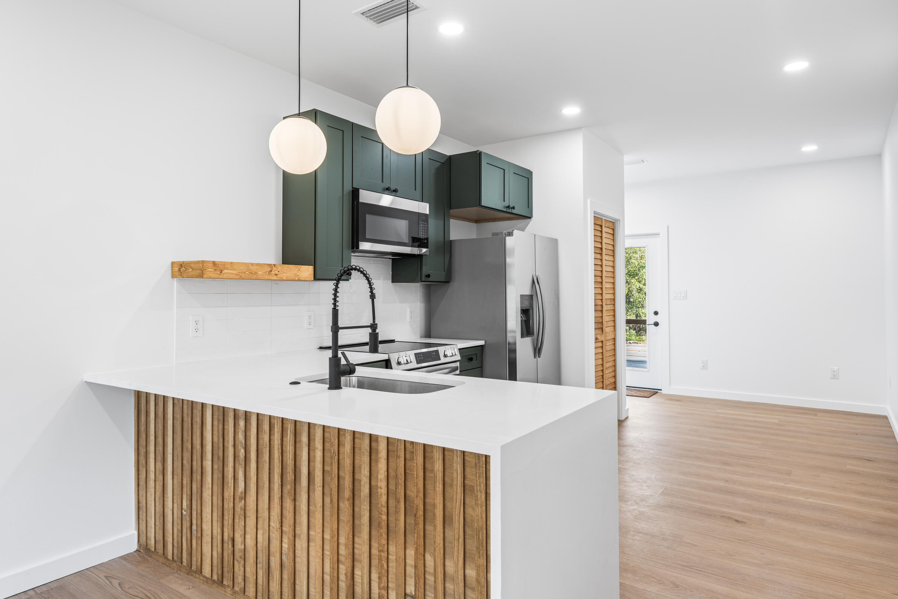 TOWN OF SANTA ROSA - Residential