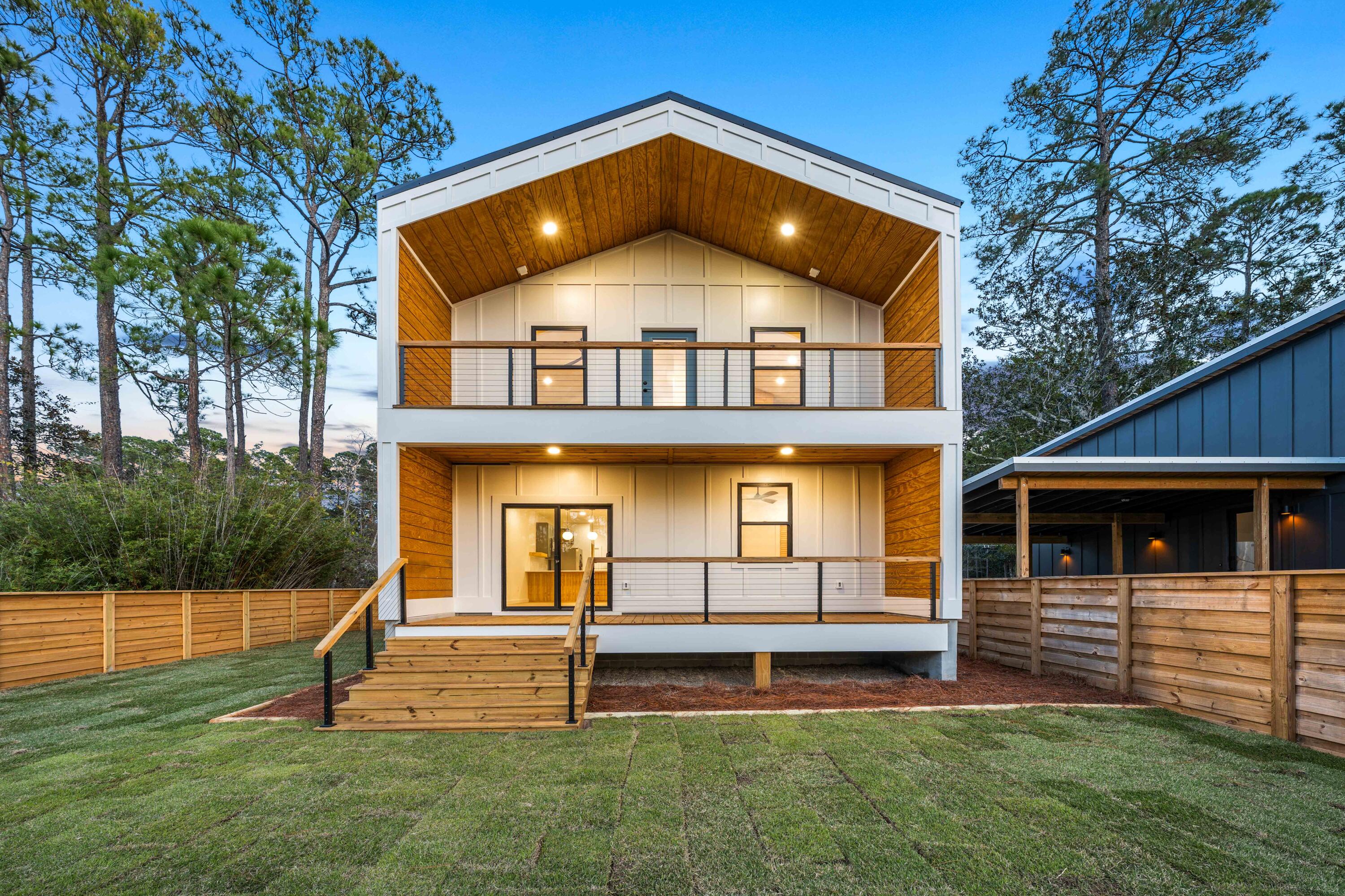 TOWN OF SANTA ROSA - Residential