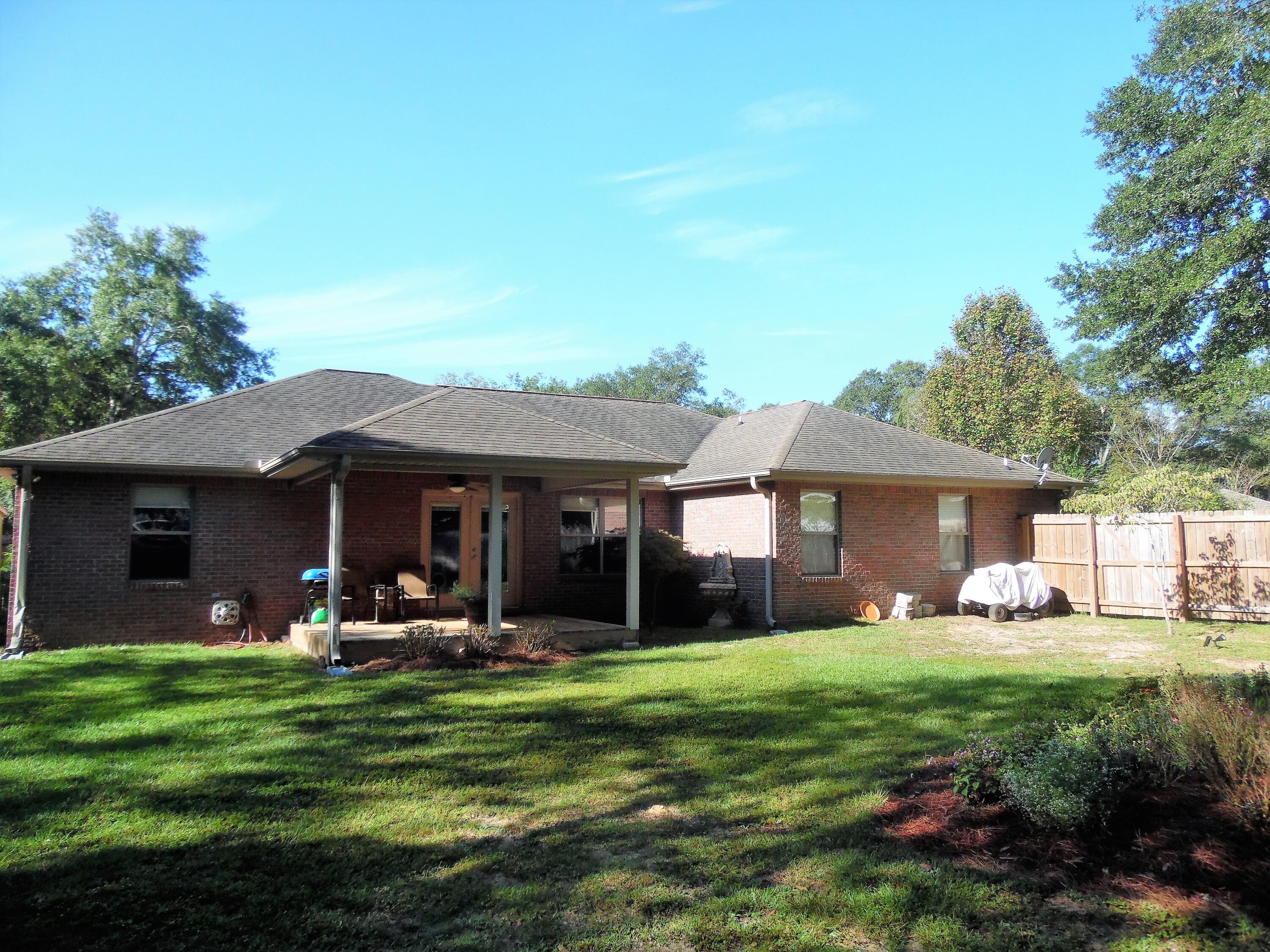 SPRING HOLLOW ESTATES - Residential