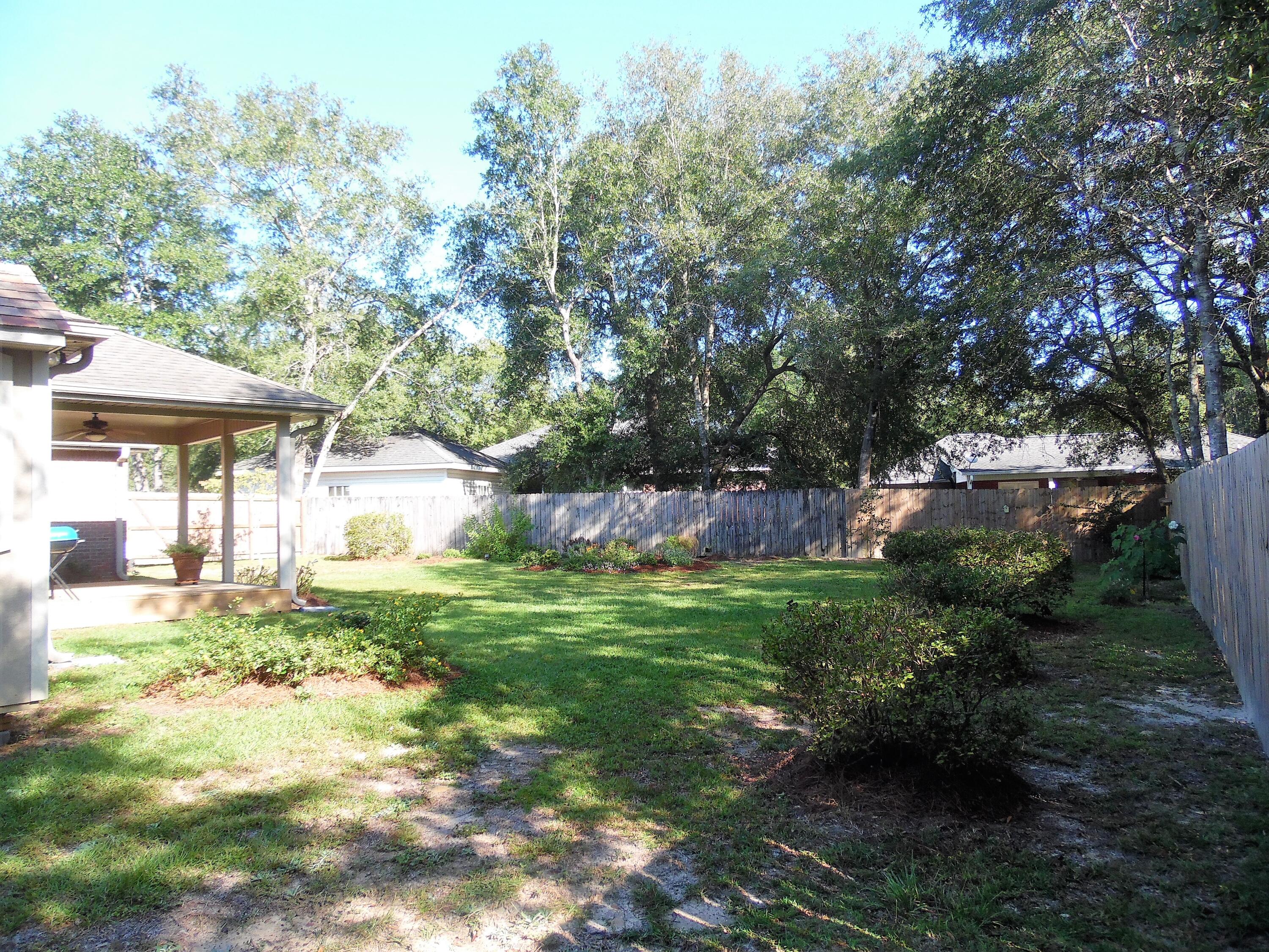 SPRING HOLLOW ESTATES - Residential