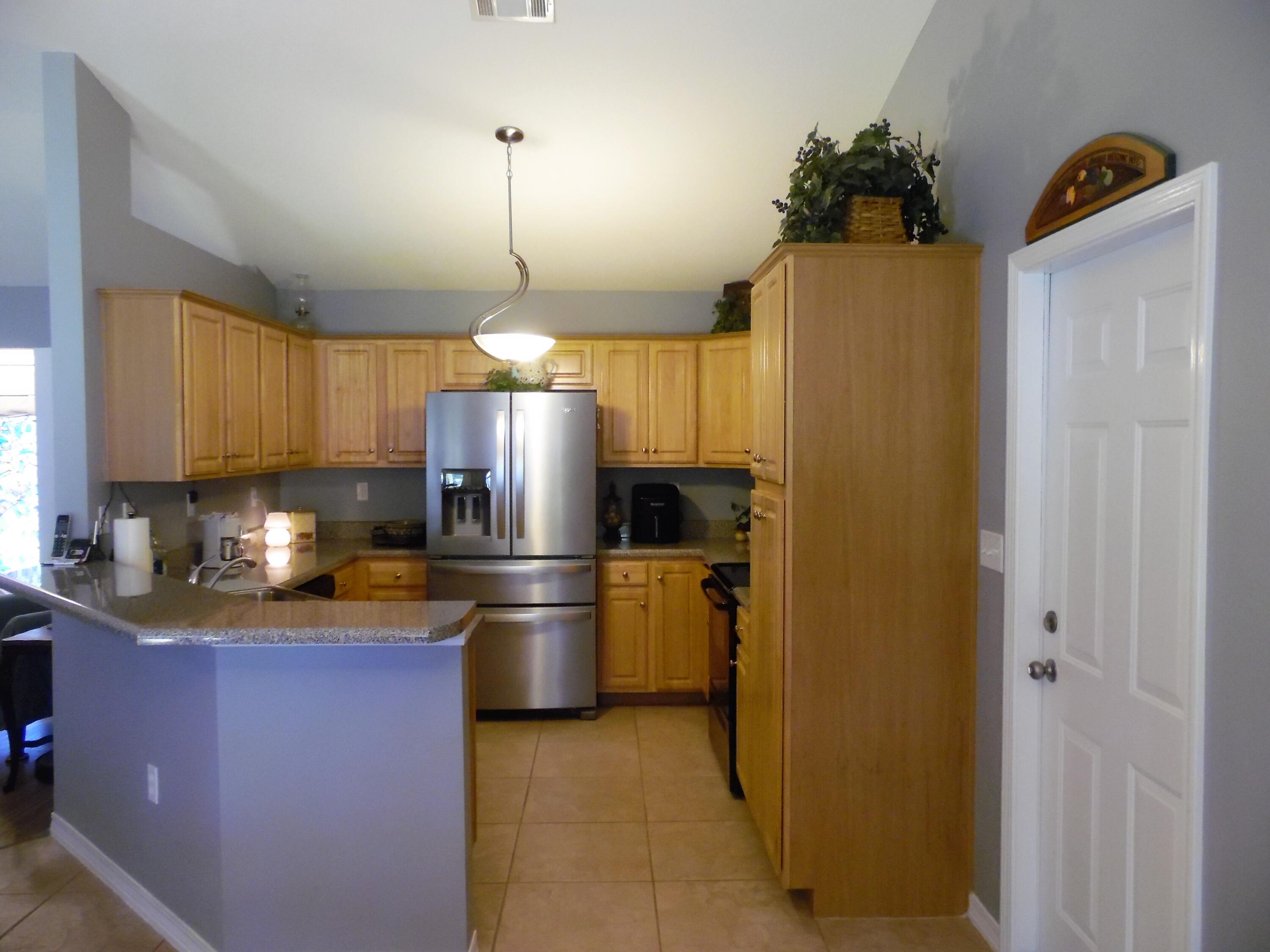 SPRING HOLLOW ESTATES - Residential