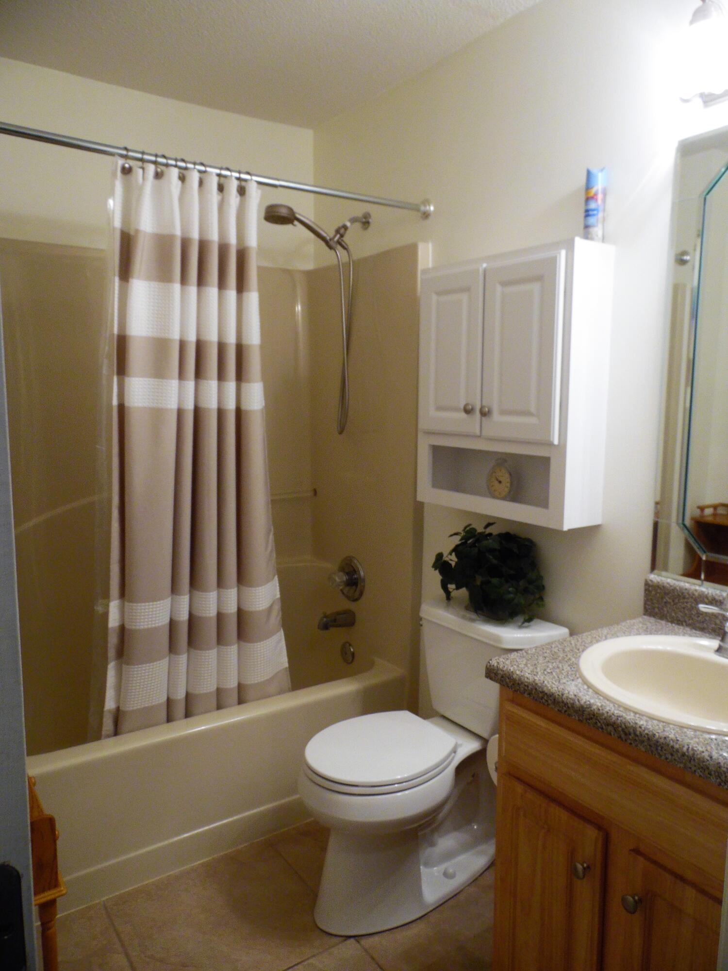 SPRING HOLLOW ESTATES - Residential