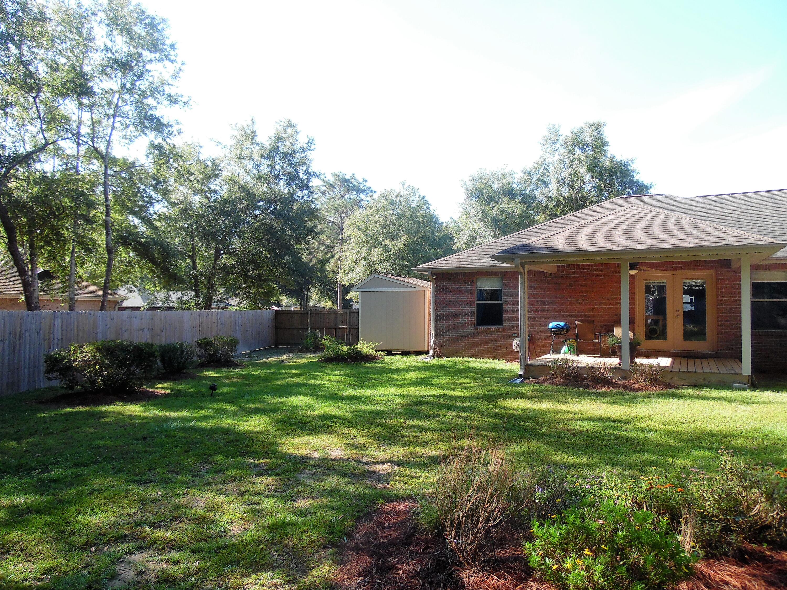 SPRING HOLLOW ESTATES - Residential