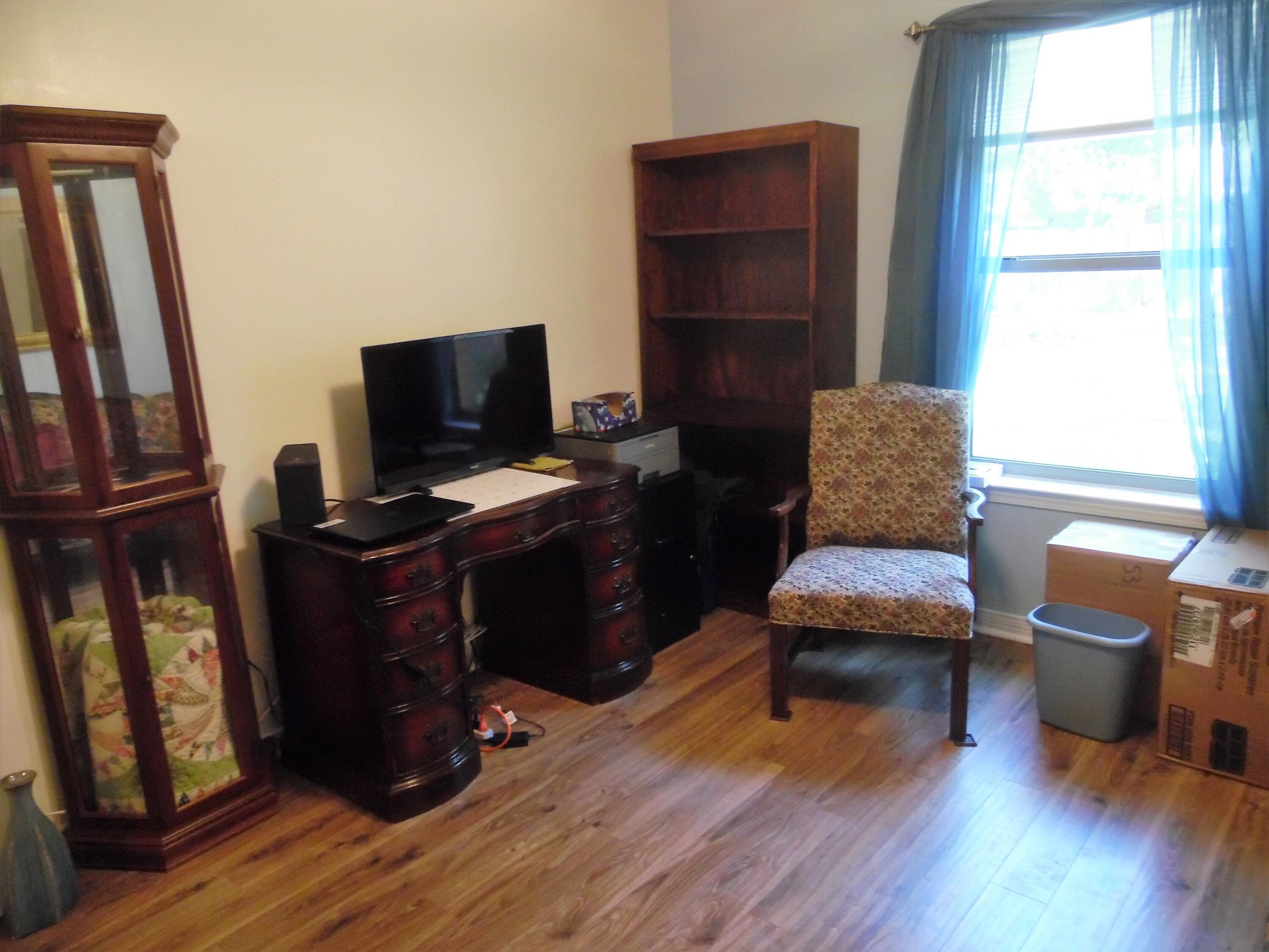 SPRING HOLLOW ESTATES - Residential