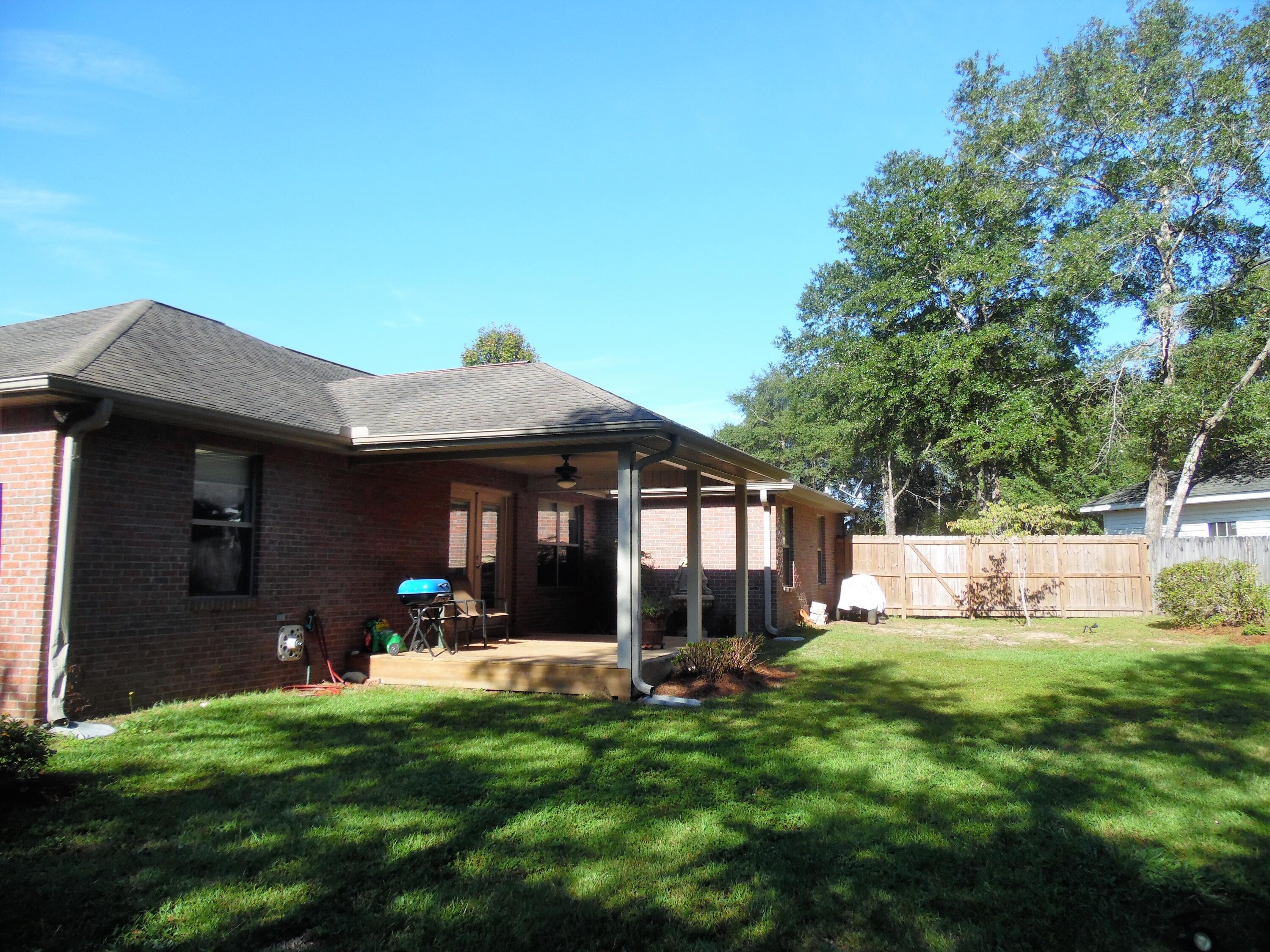 SPRING HOLLOW ESTATES - Residential