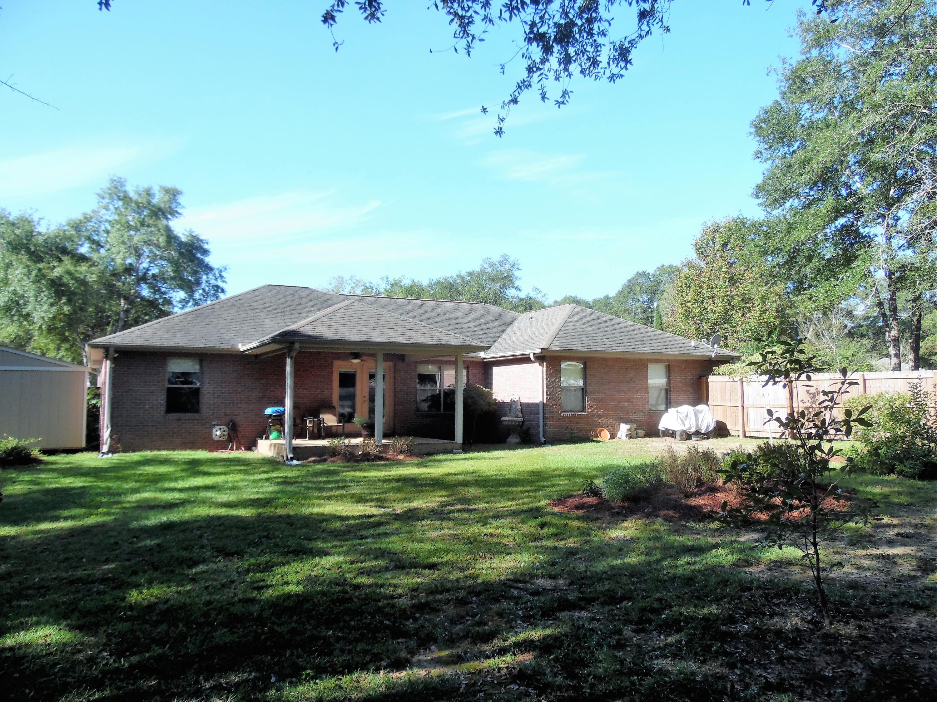 SPRING HOLLOW ESTATES - Residential