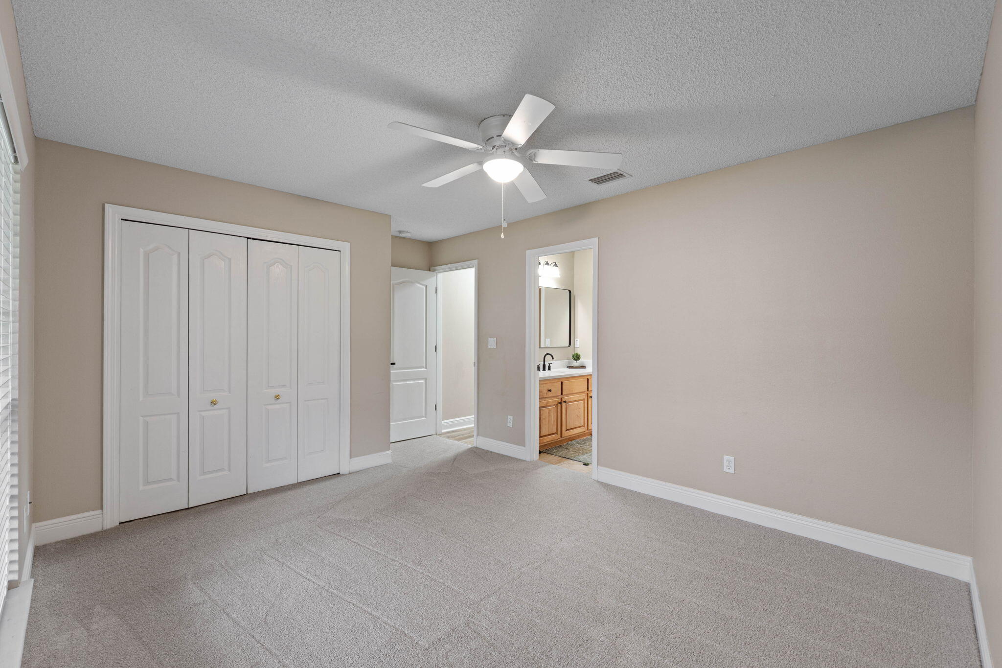 WOODLAWN HEIGHTS - Residential