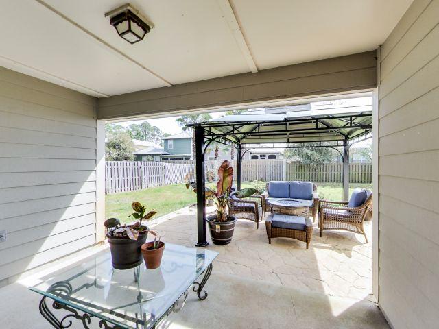 EAGLE BAY - Residential