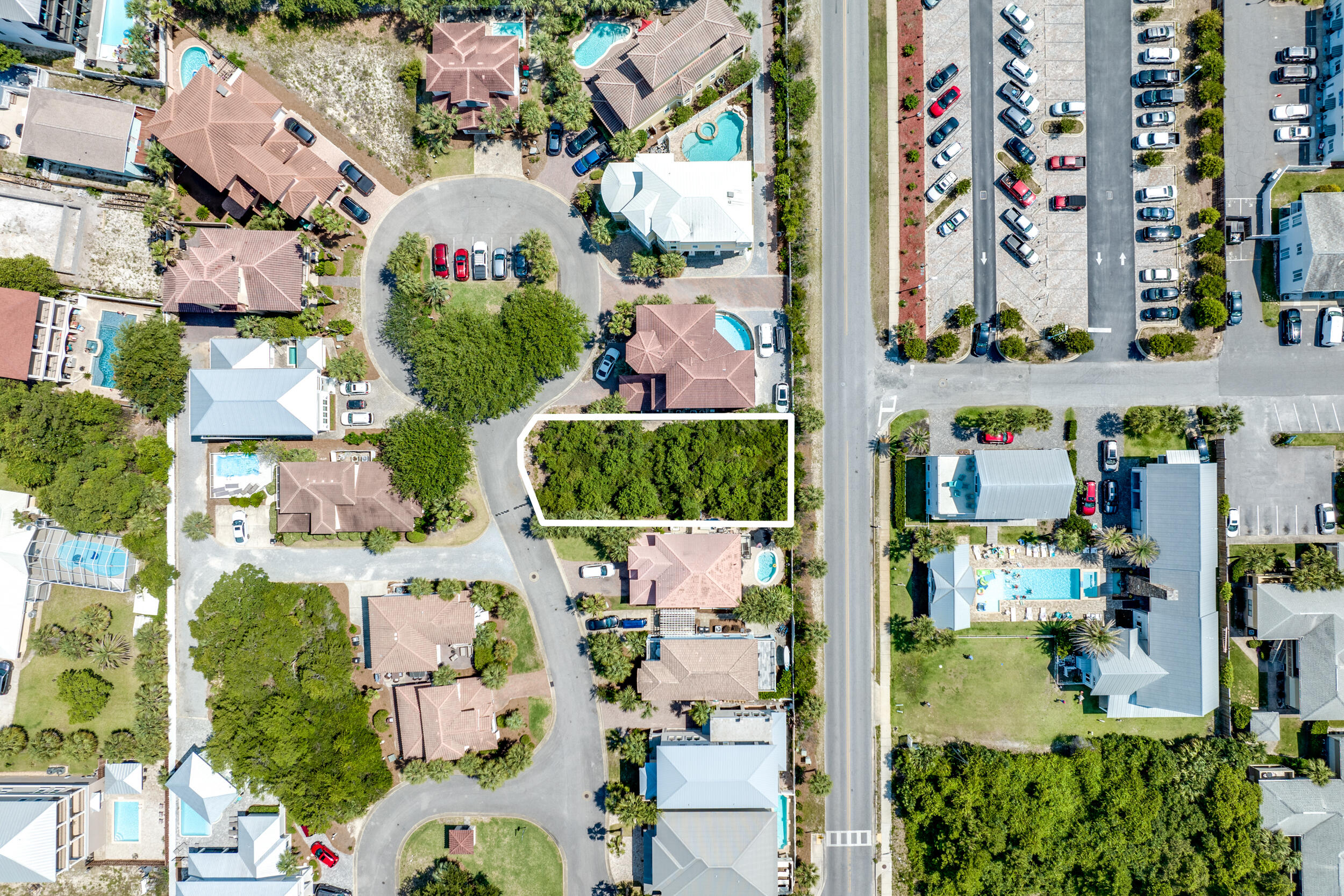 EMERALD WATERS VILLAGE - Land