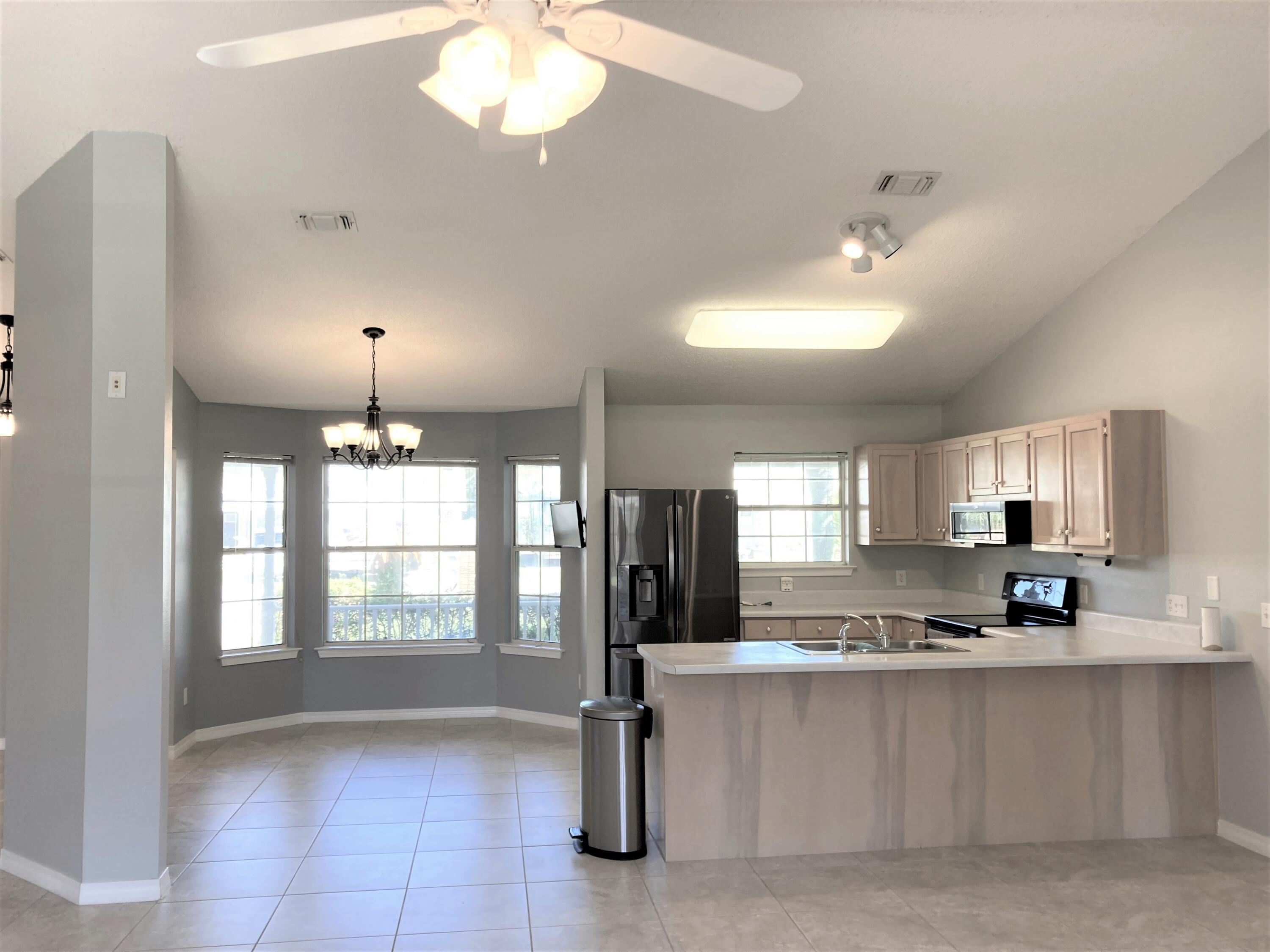 LIVE OAK Unit 2 Lot 33 - Residential