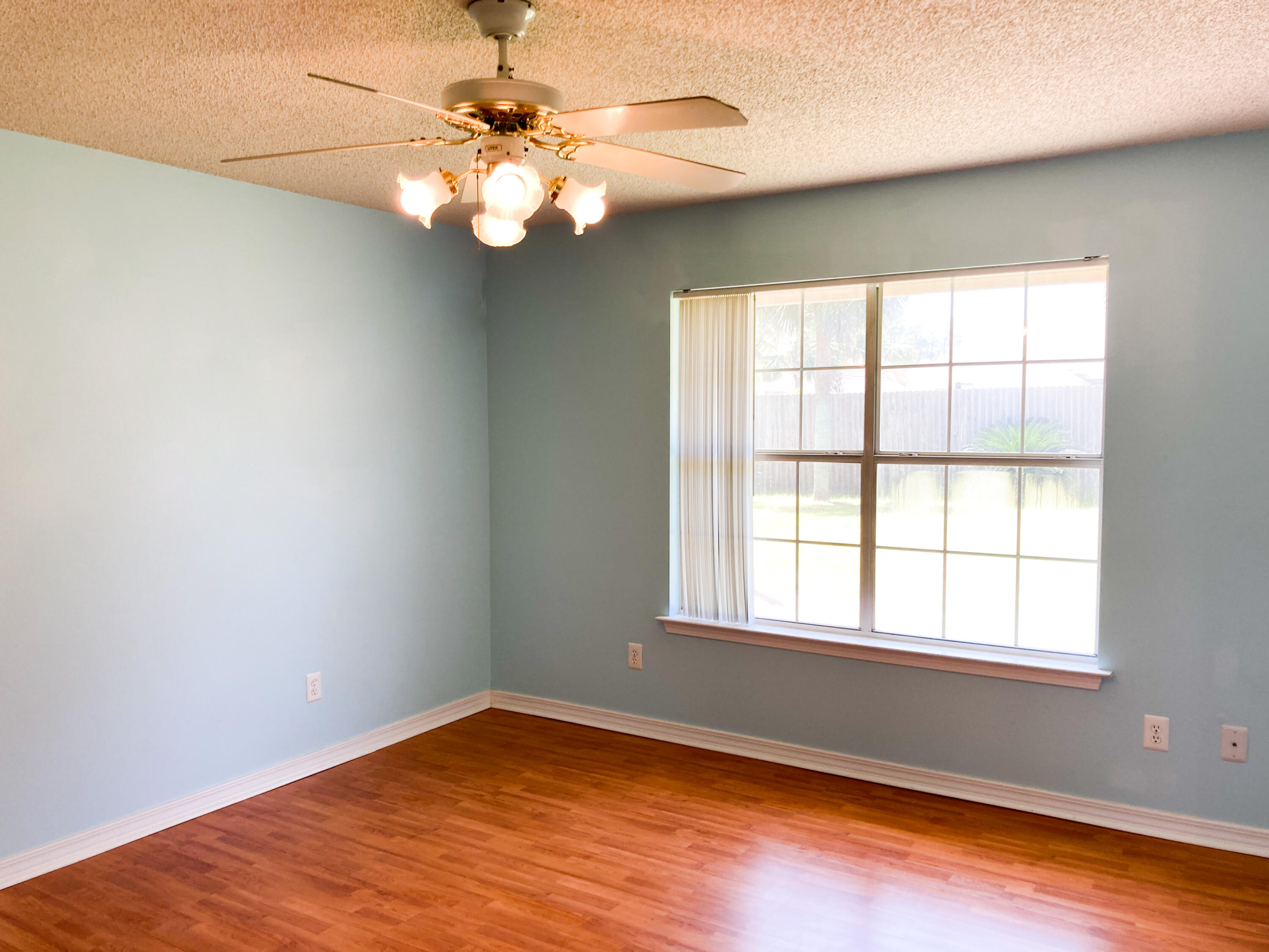 LIVE OAK Unit 2 Lot 33 - Residential