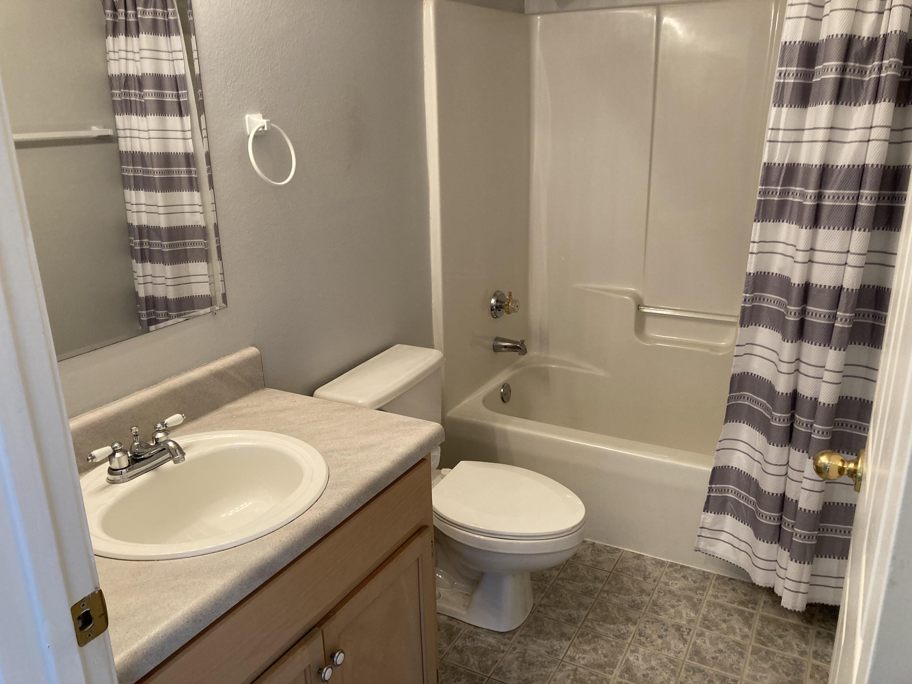 LIVE OAK Unit 2 Lot 33 - Residential