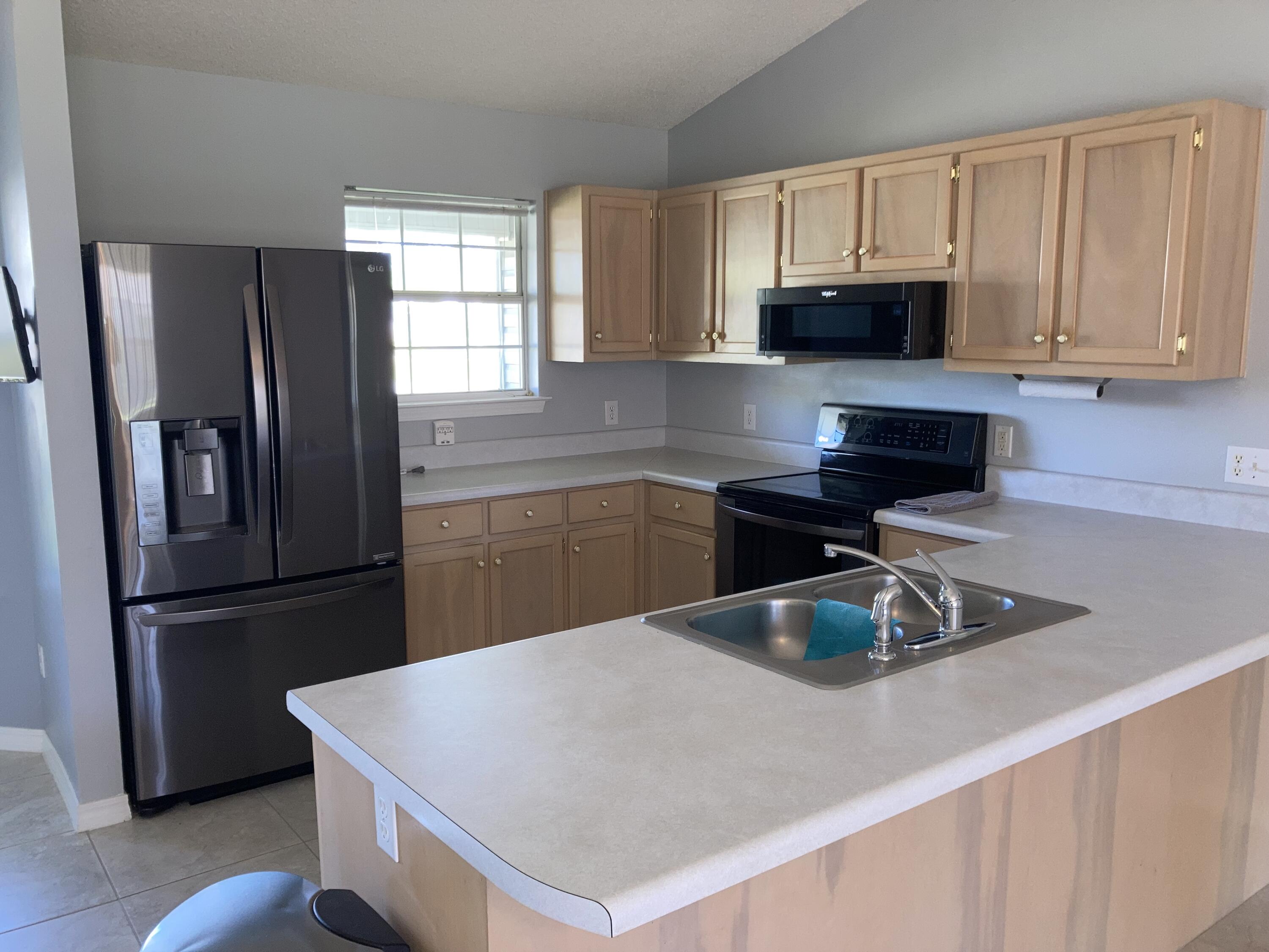 LIVE OAK Unit 2 Lot 33 - Residential