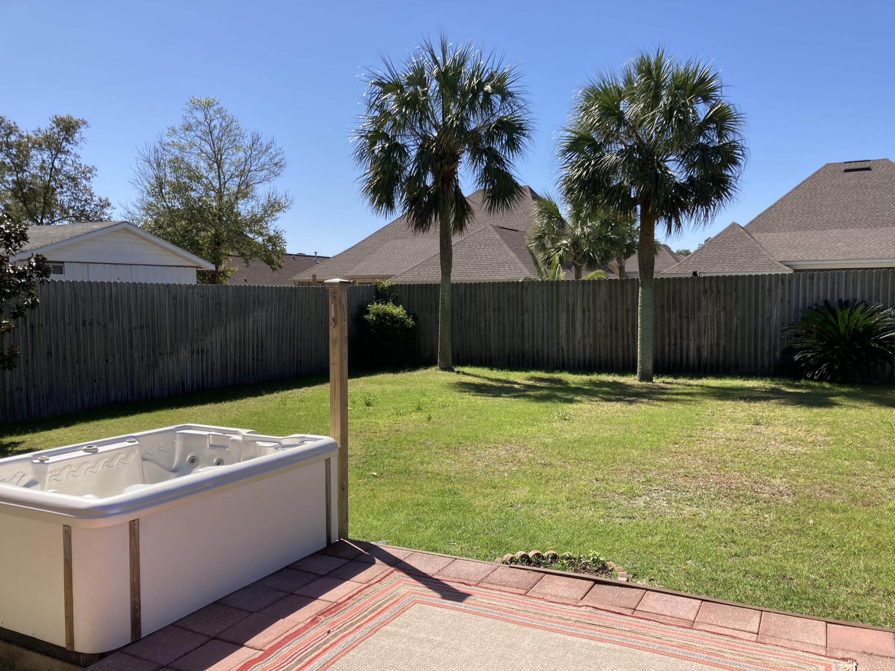 LIVE OAK Unit 2 Lot 33 - Residential