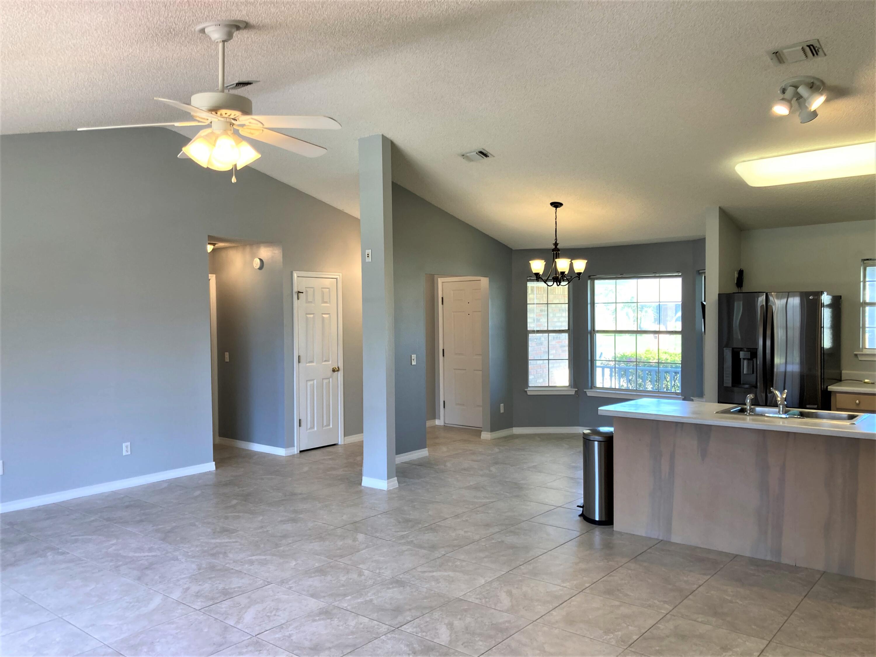 LIVE OAK Unit 2 Lot 33 - Residential